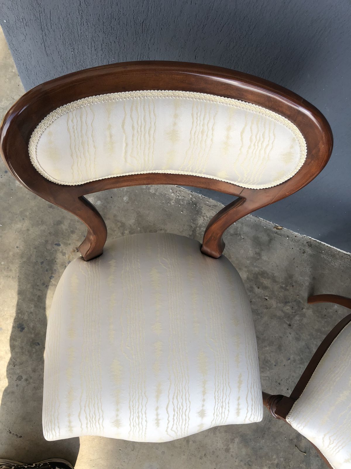 photo buy '800 Style Maple Chairs, 18th Century And Earlier