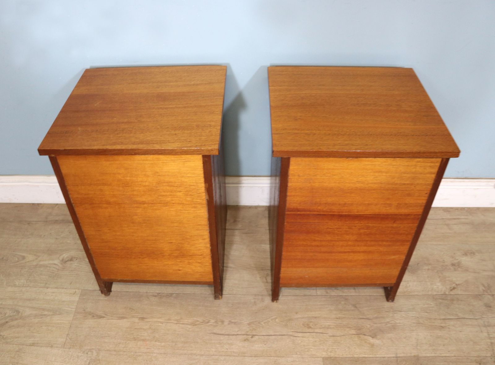 A Lovely Pair Of Retro Teak Veneered Bedside Cabinets. photo buy
