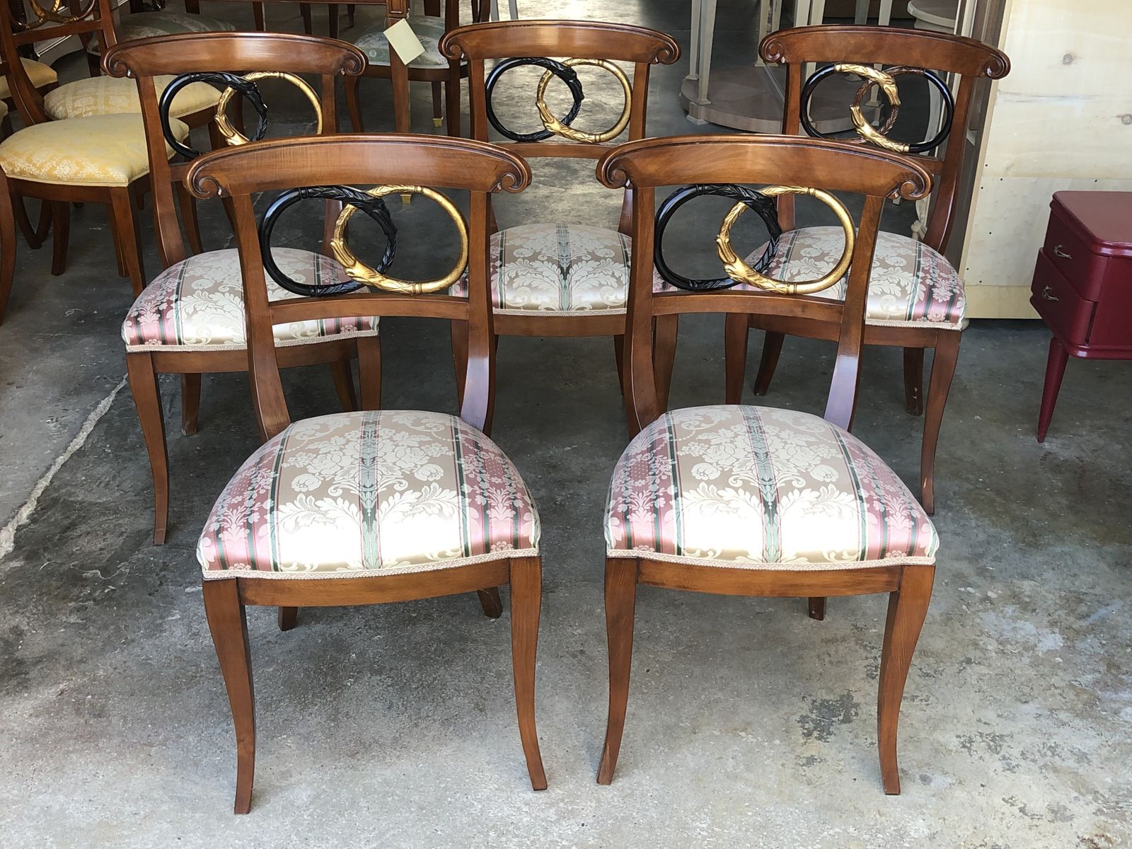 Pink Chair With Carved Snakes, 18th Century And Earlier photo vinterior
