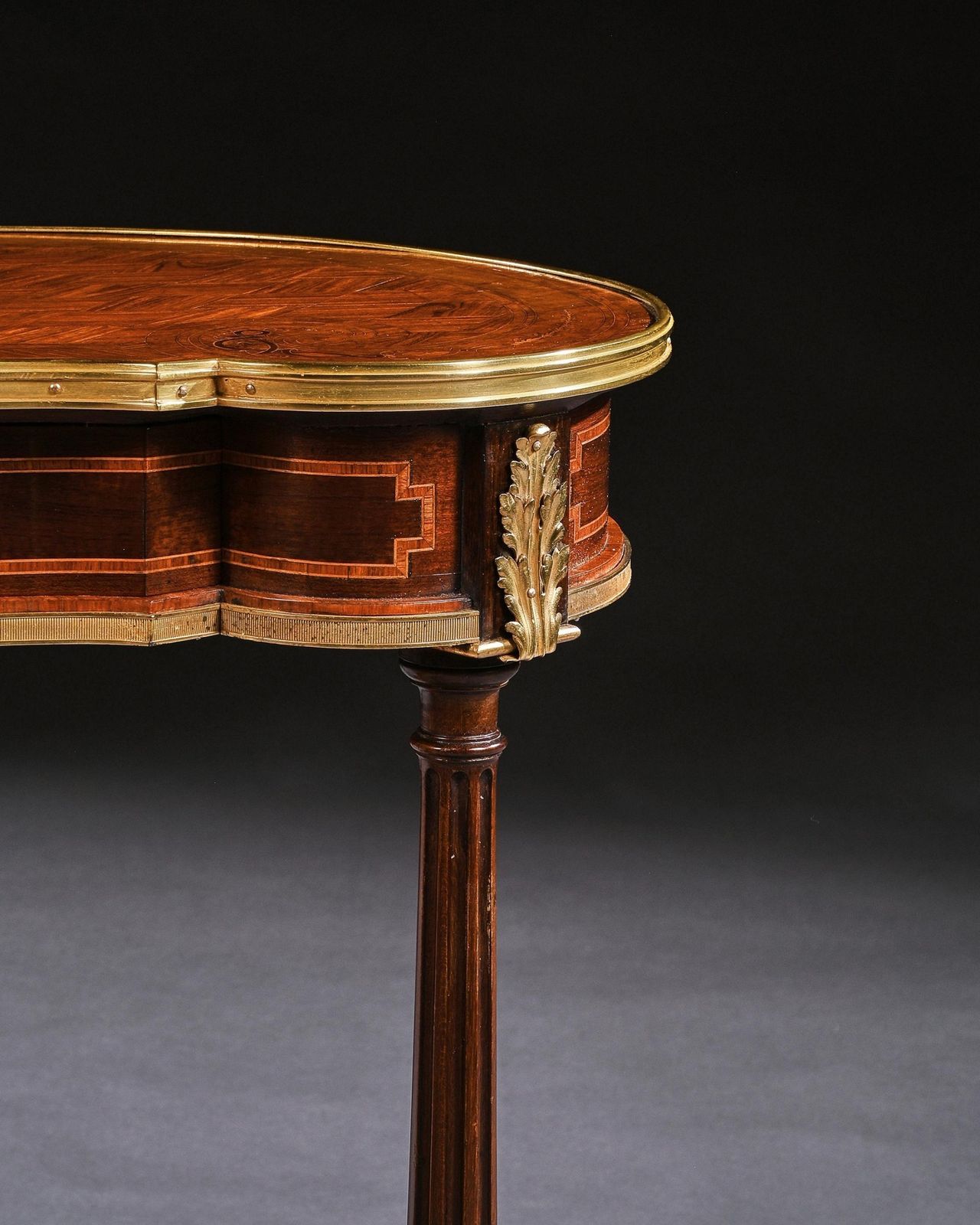Fine 19th Century Gillows Parquetry And Gilt Bronze Kidney Shaped Table photo buy
