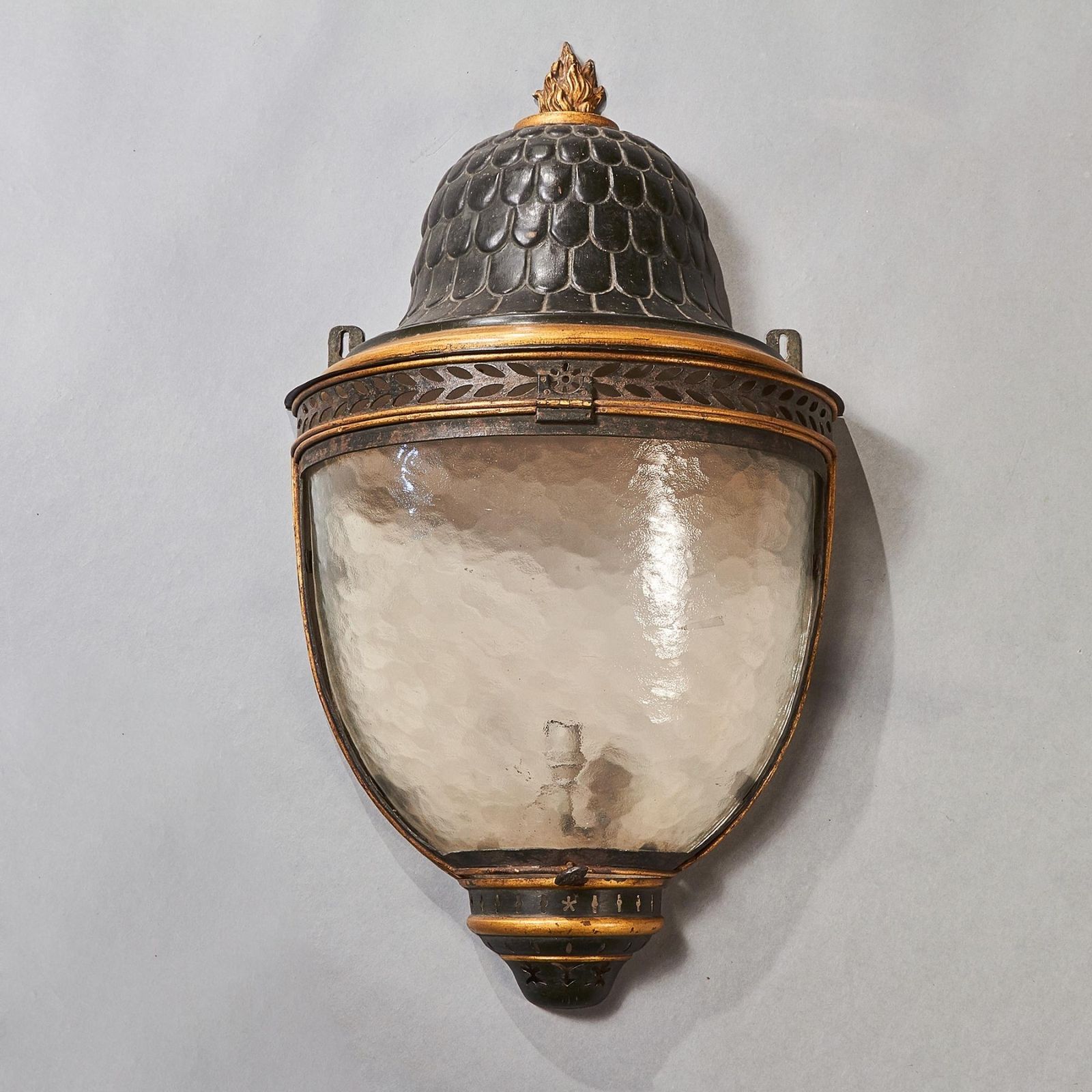Impressive Pair Of Large Early 19th Century French Tole Peinte And Parcel Gilt Wall Lanterns photo vinterior