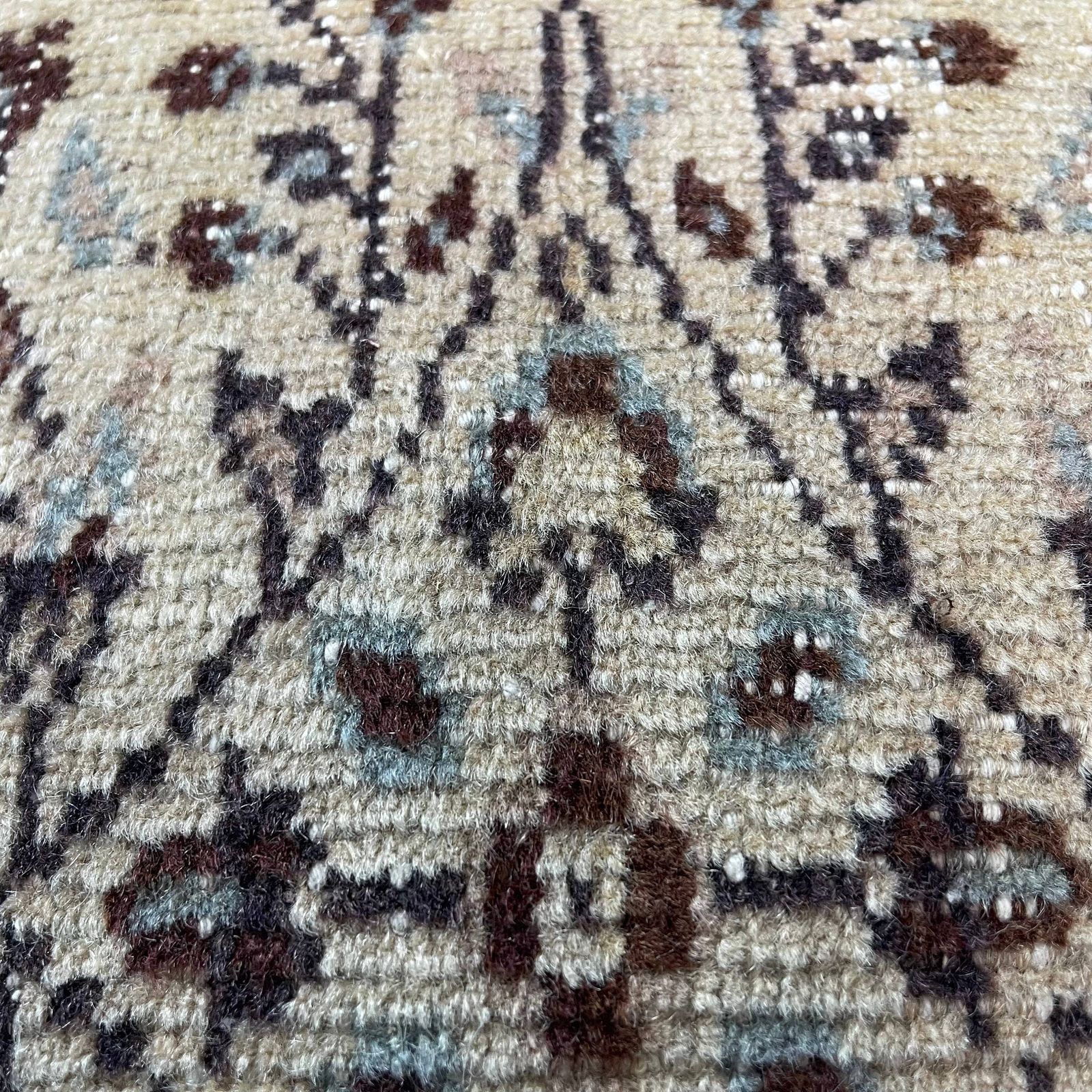 Vintage Hand Made Rug Cushion Cover, Decorative Rug Pillow Cover, Large Vintage Turkish Rug Cushion Cover photo Textiles