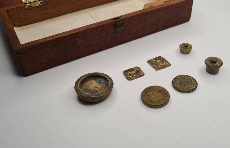 Antique Brass Sovereign Scales With Robinson Family Crest Apothecary  Jeweller's Scales photo for sale
