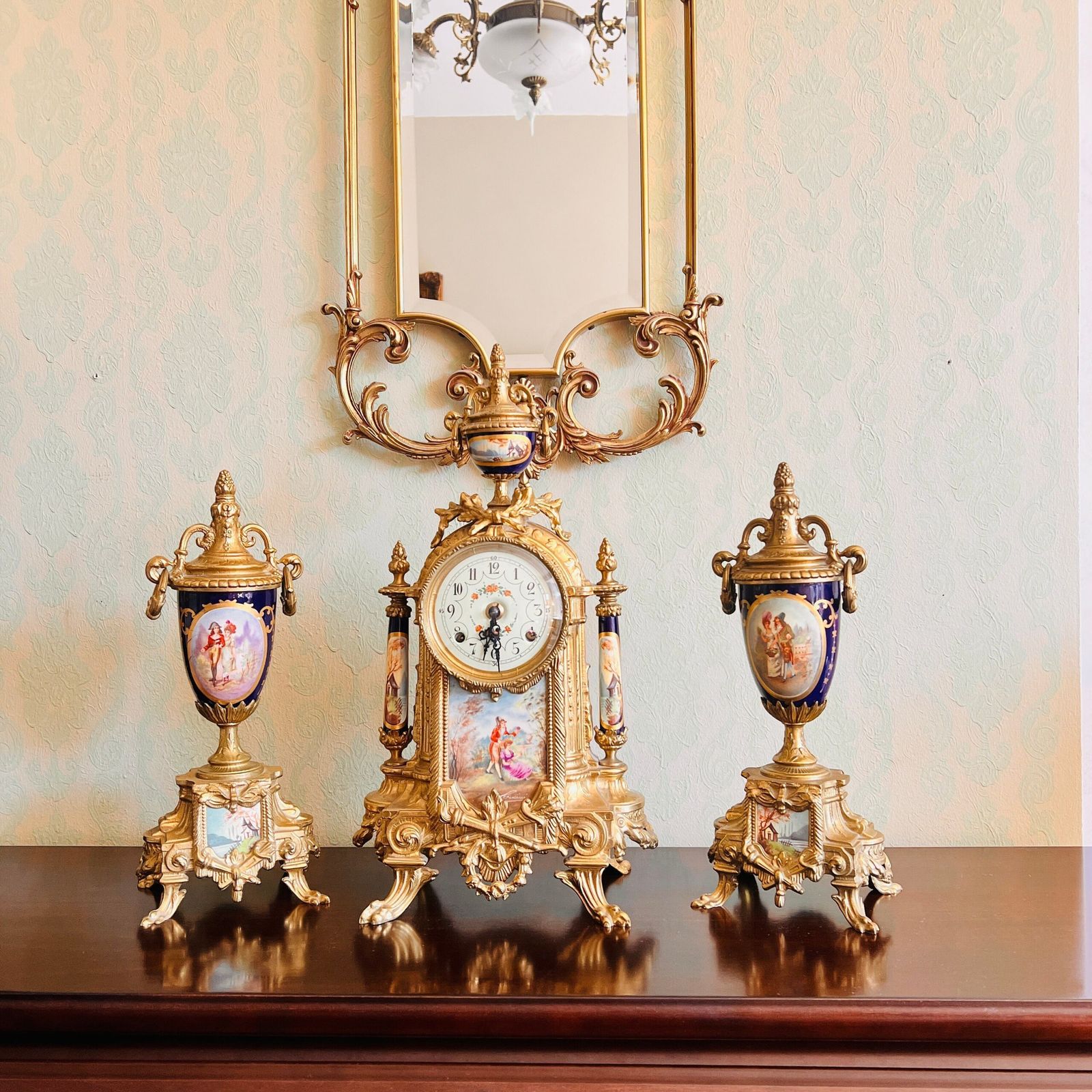 On Hold Mantel Clock Lancini  Vintage From The 70’s  Made In Italy  Hermle Mecanism Balance Wheels And Original Key