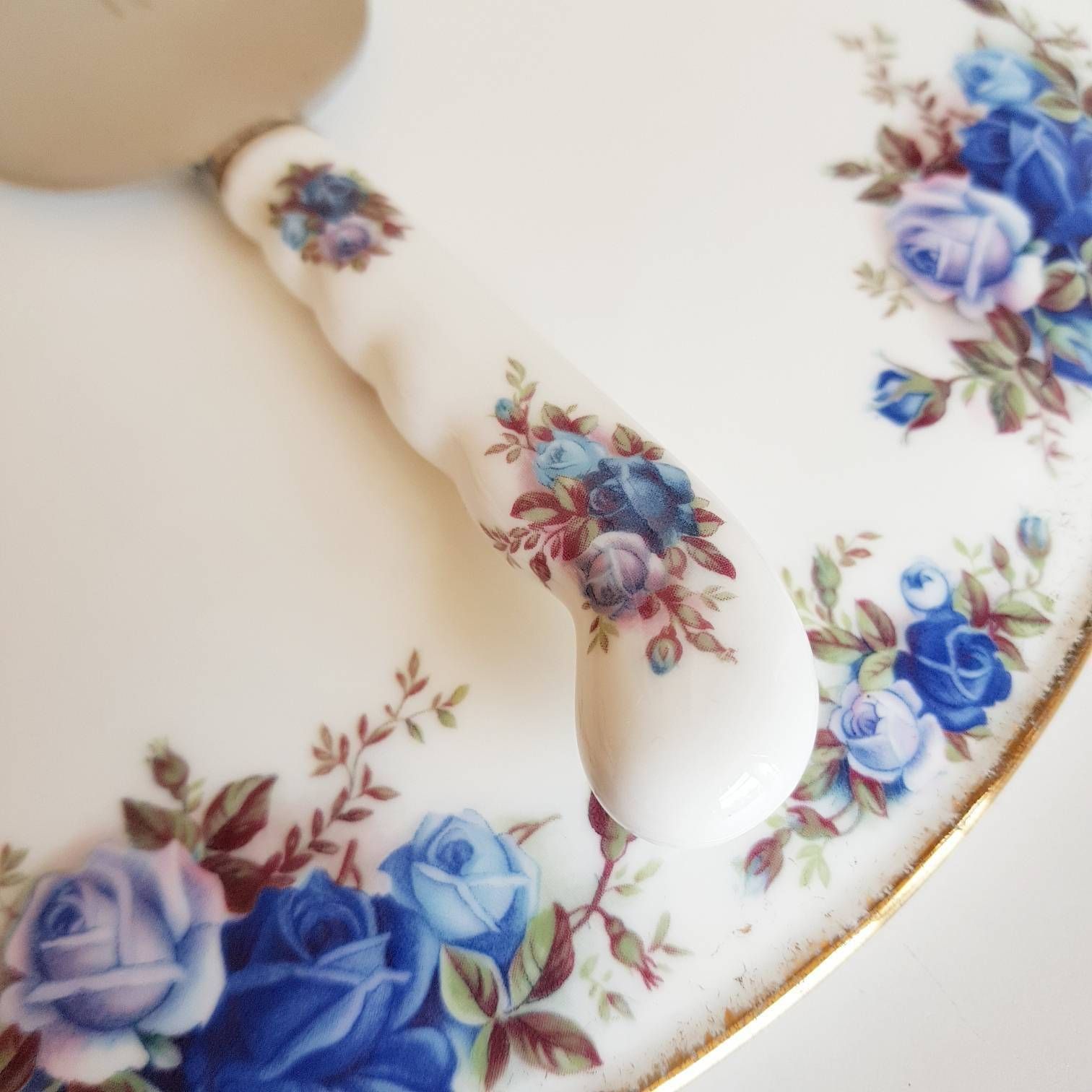 Rare! Royal Albert ‘Moonlight Rose’ Serving Cake Plate And Knife, Original English Porcelain, Vintage Crockery, Nice Christmas Gift photo 384.0