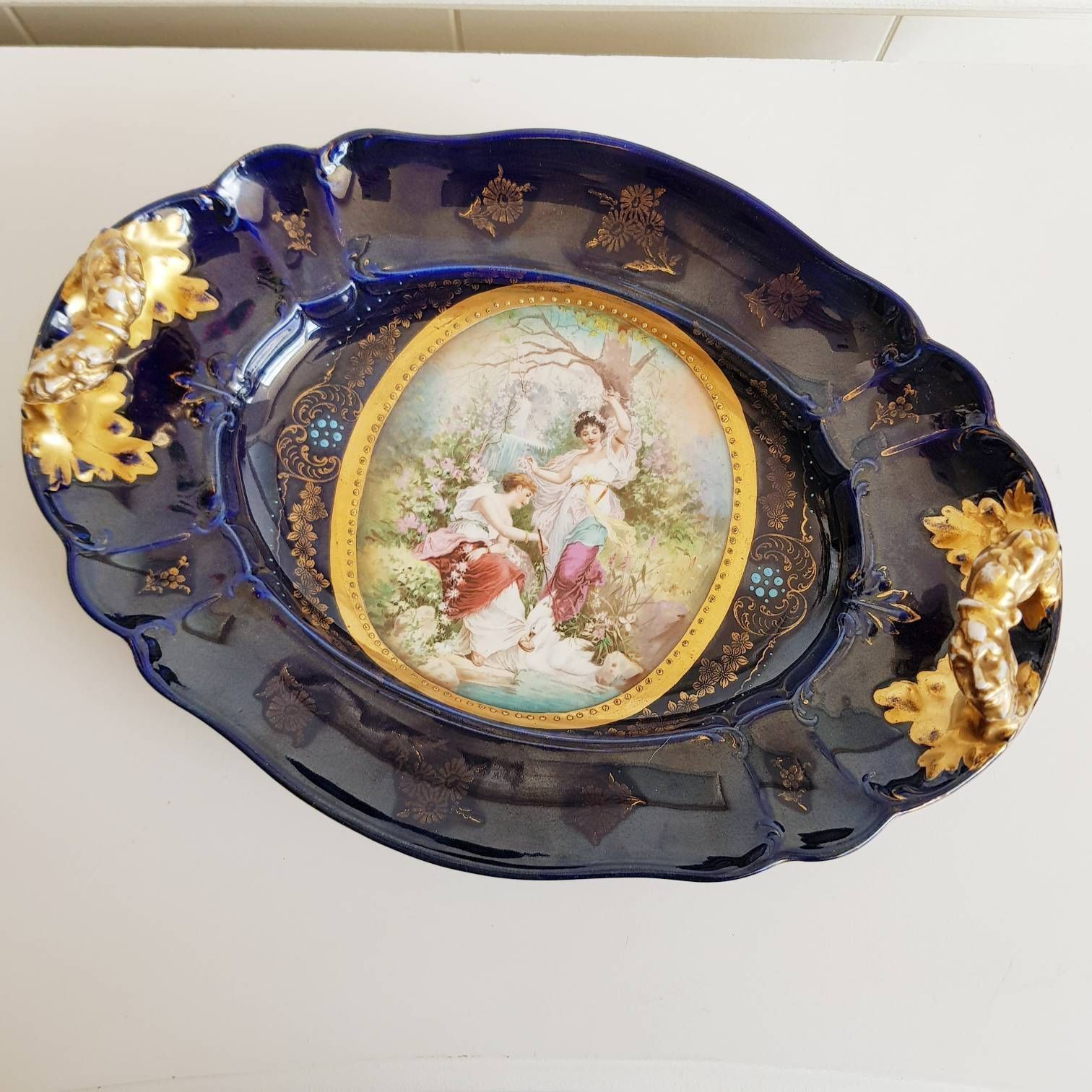 Antiek Ovaal Dienblad Met Handvatten – Alexandra Works Royal Vienna