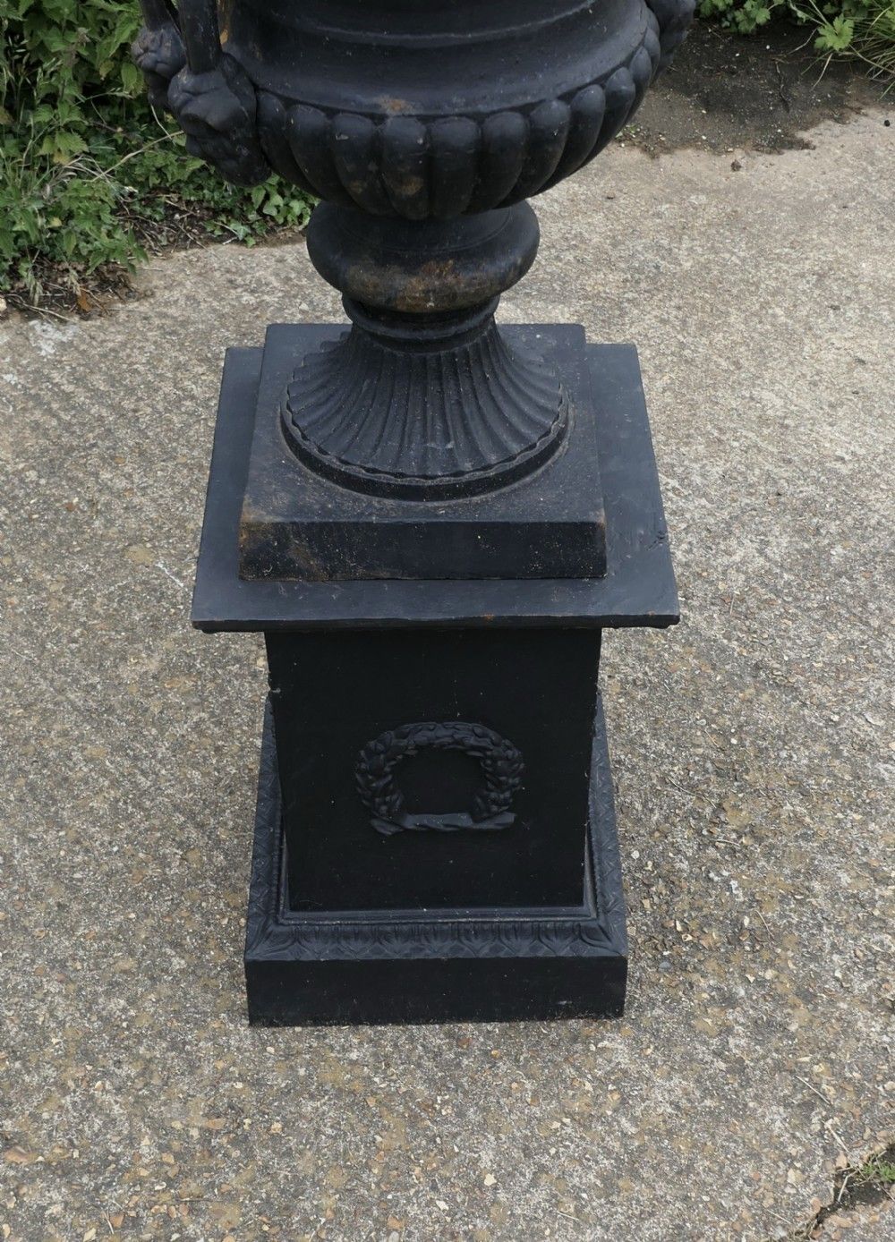 Large Cast Iron Urn, Garden Planter photo 1620.0