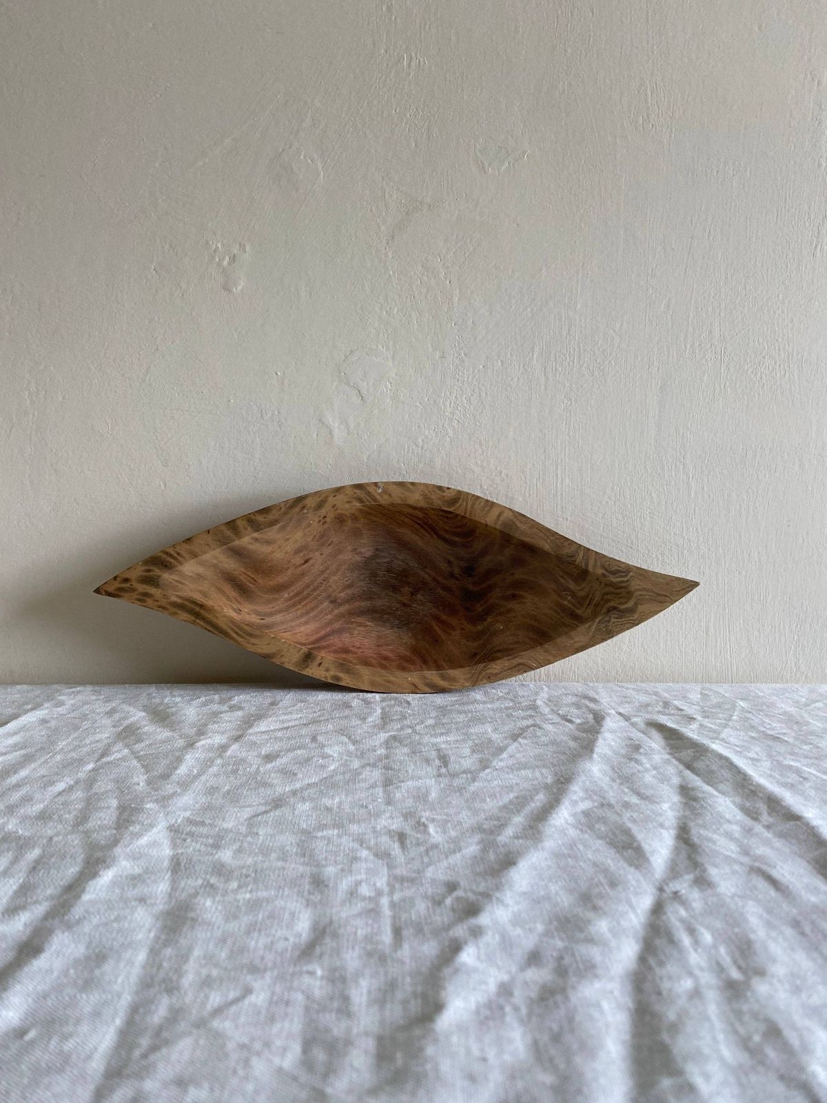 Mid Century Burr Wood Decorative Bowl / Curved Wooden Dish   Larger C.1970 photo 90.0