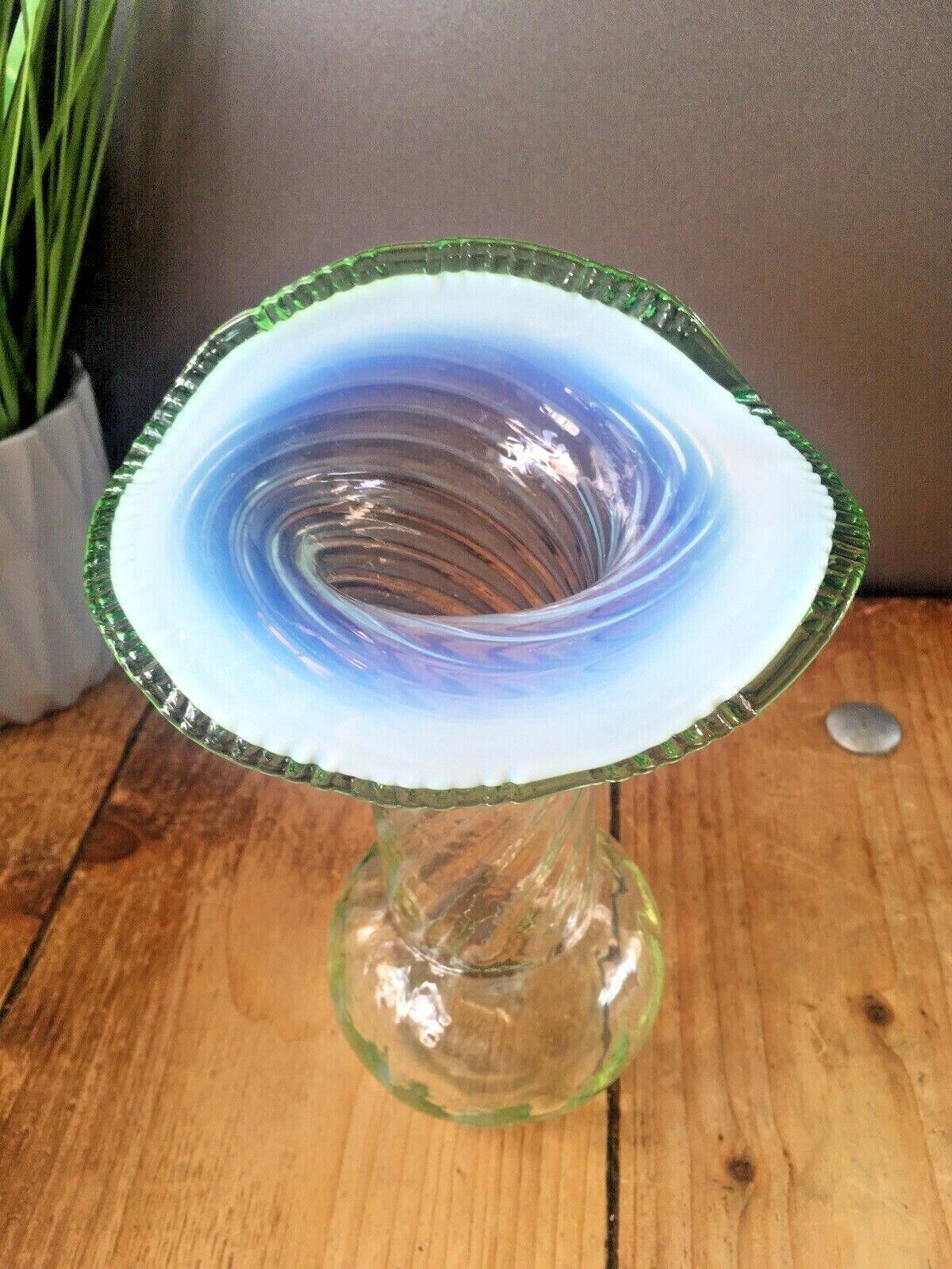 Pair Of Antique Vaseline Glass Uranium Ruffled Jack In The Pulpit Vases Harrach photo Home Decor
