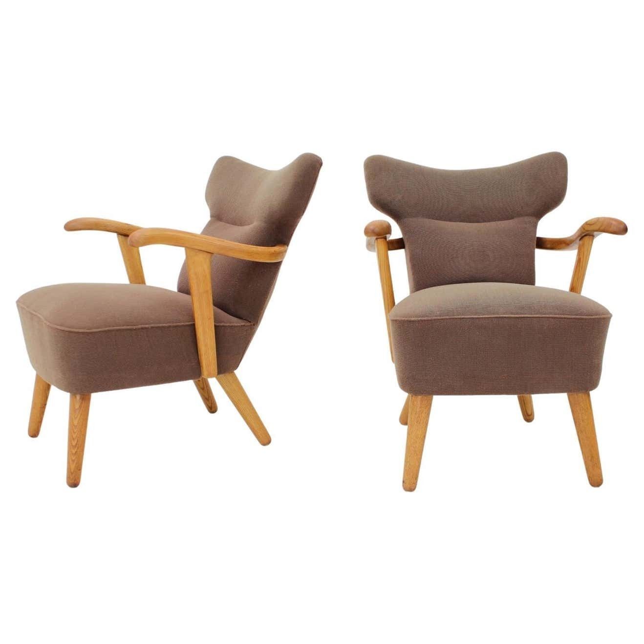 1940s Rare Pair Of Oak Armchairs By Krasna Jizba, Czechoslovakia