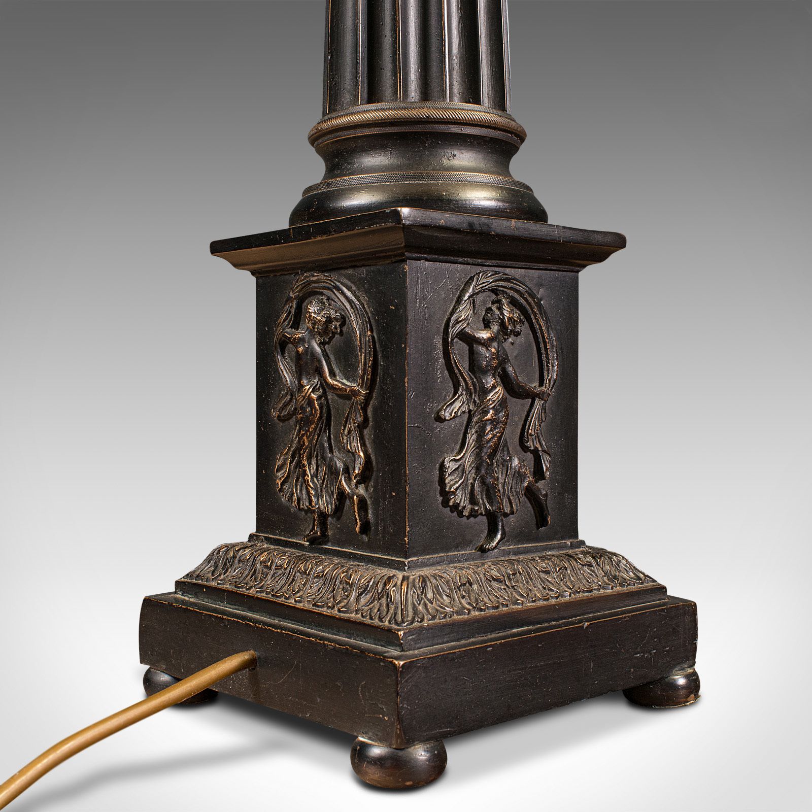 1495.0 Pair Of Vintage Corinthian Lamps, English, Bronzed, Table Light, Classical Taste photo
