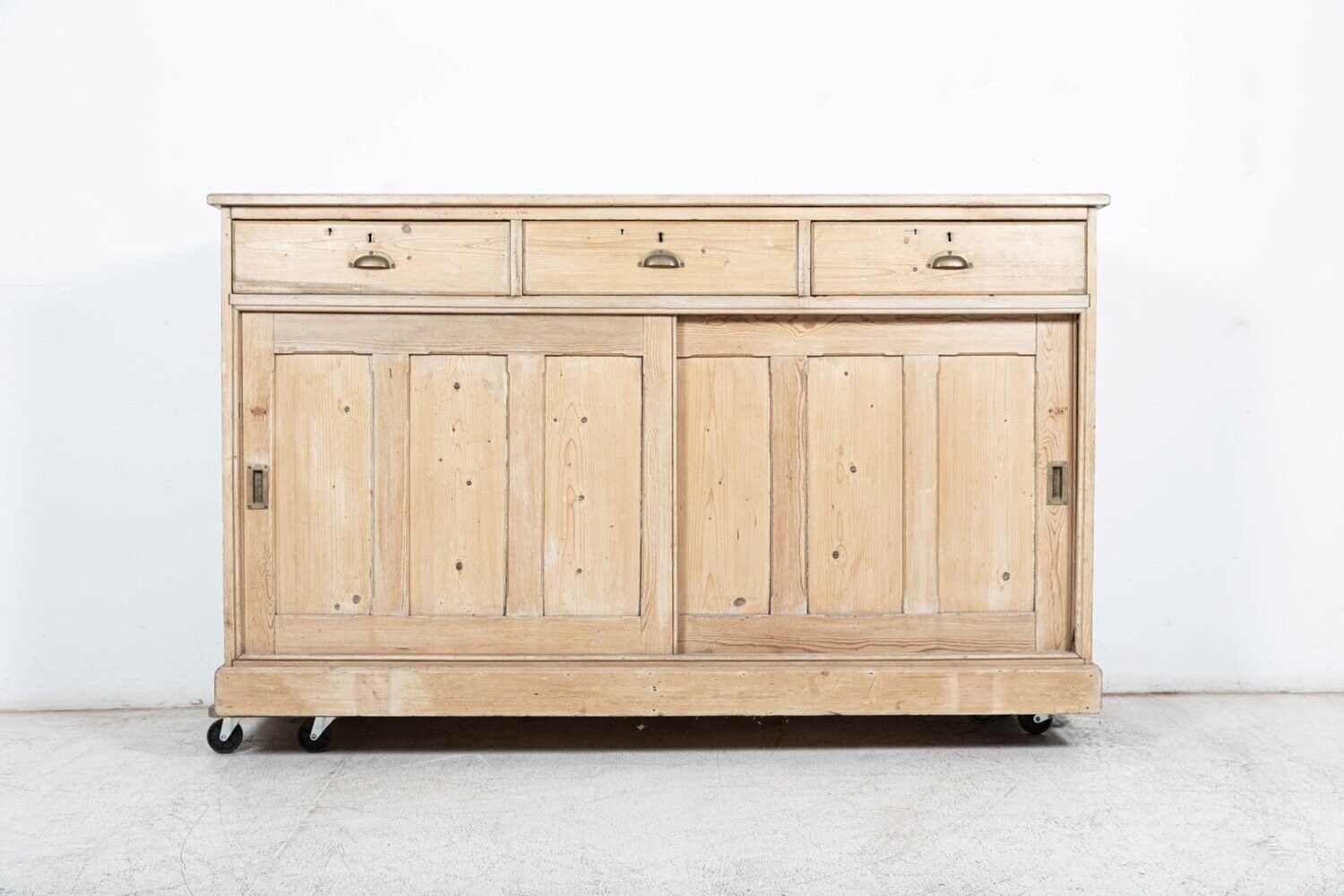 19thc English Pine Dresser Base photo vinterior