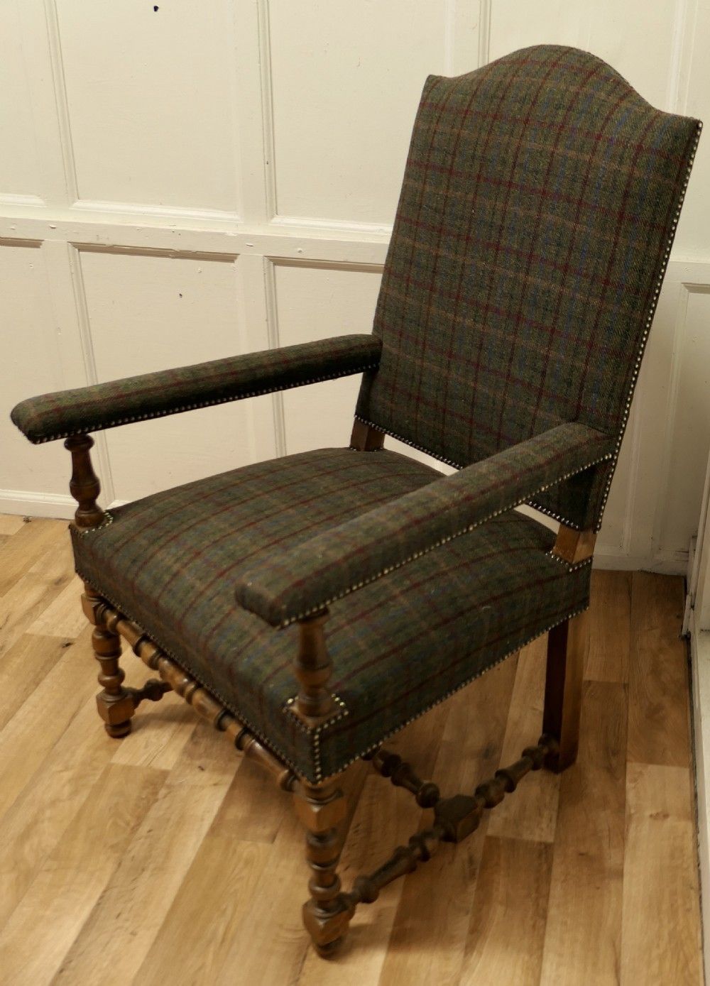 Arts And Crafts Golden Oak Library Chair, Throne Chair photo Furniture