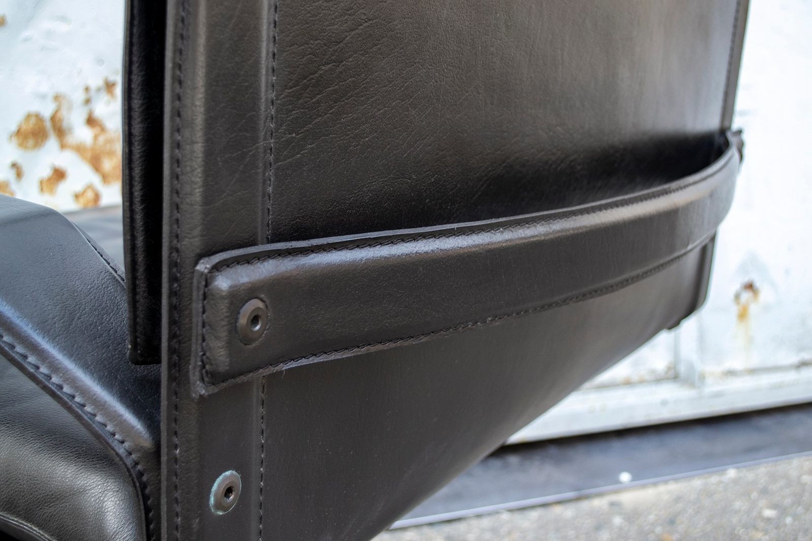 Italian Leather Desk Armchair By Bernini photo buy