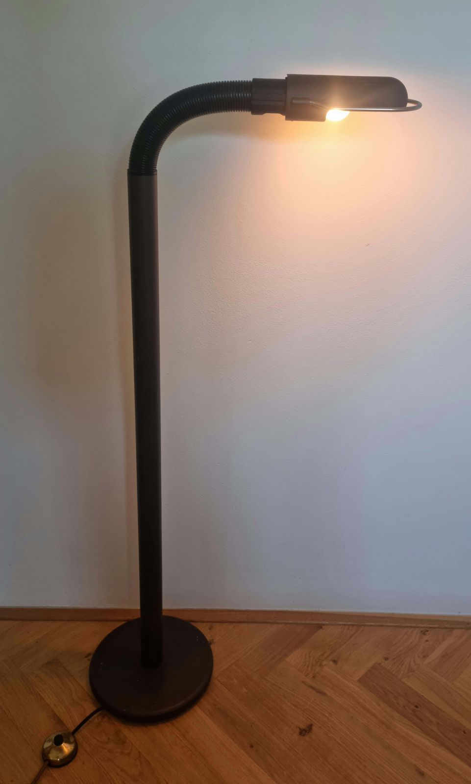 Mid Century Floor Lamp Elbow, Targetti Sankey, Italy, 1970s photo vinterior