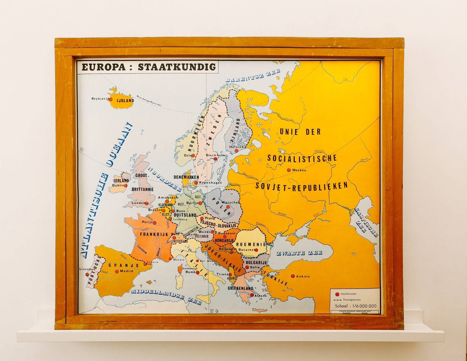 Original Vintage Flemish Educational School Wall Chart Europe Vegetation Political Geology Map Beautiful Rare photo Art