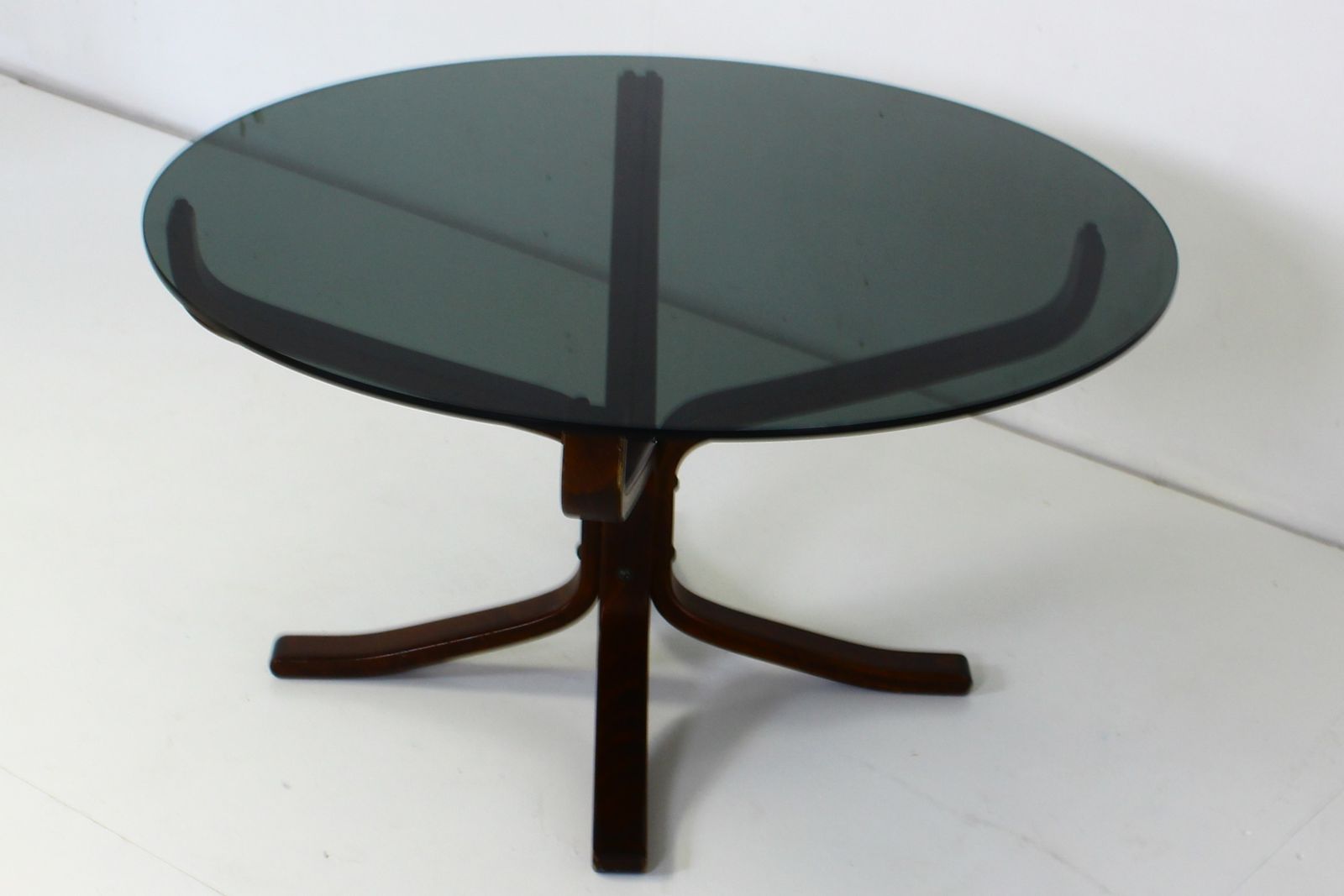 Falcon Coffee Table By Sigurd Resell, Norway 1970 S photo vinterior