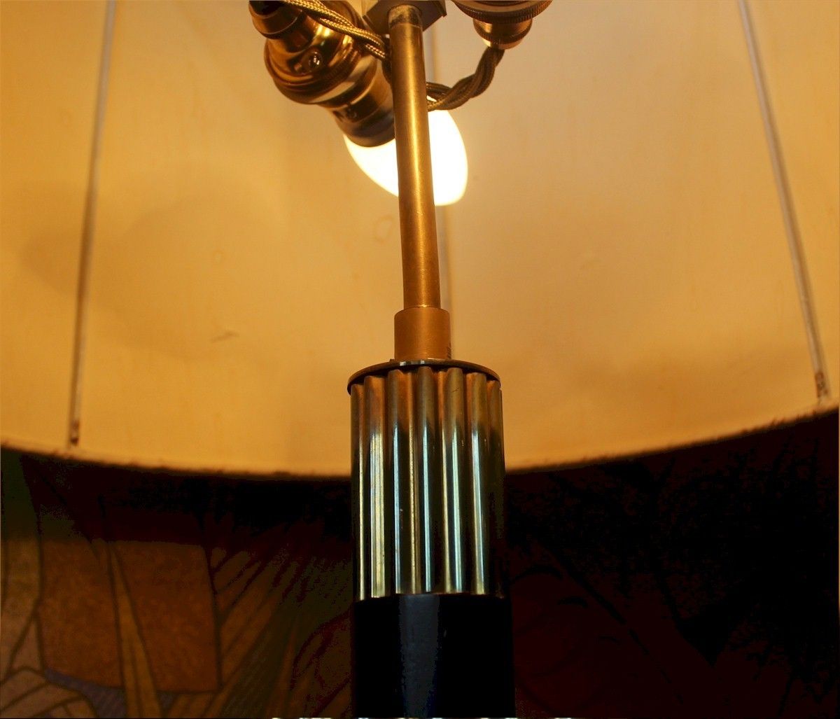 1950's Table Lamp On Tripod Brass Base. photo vinterior