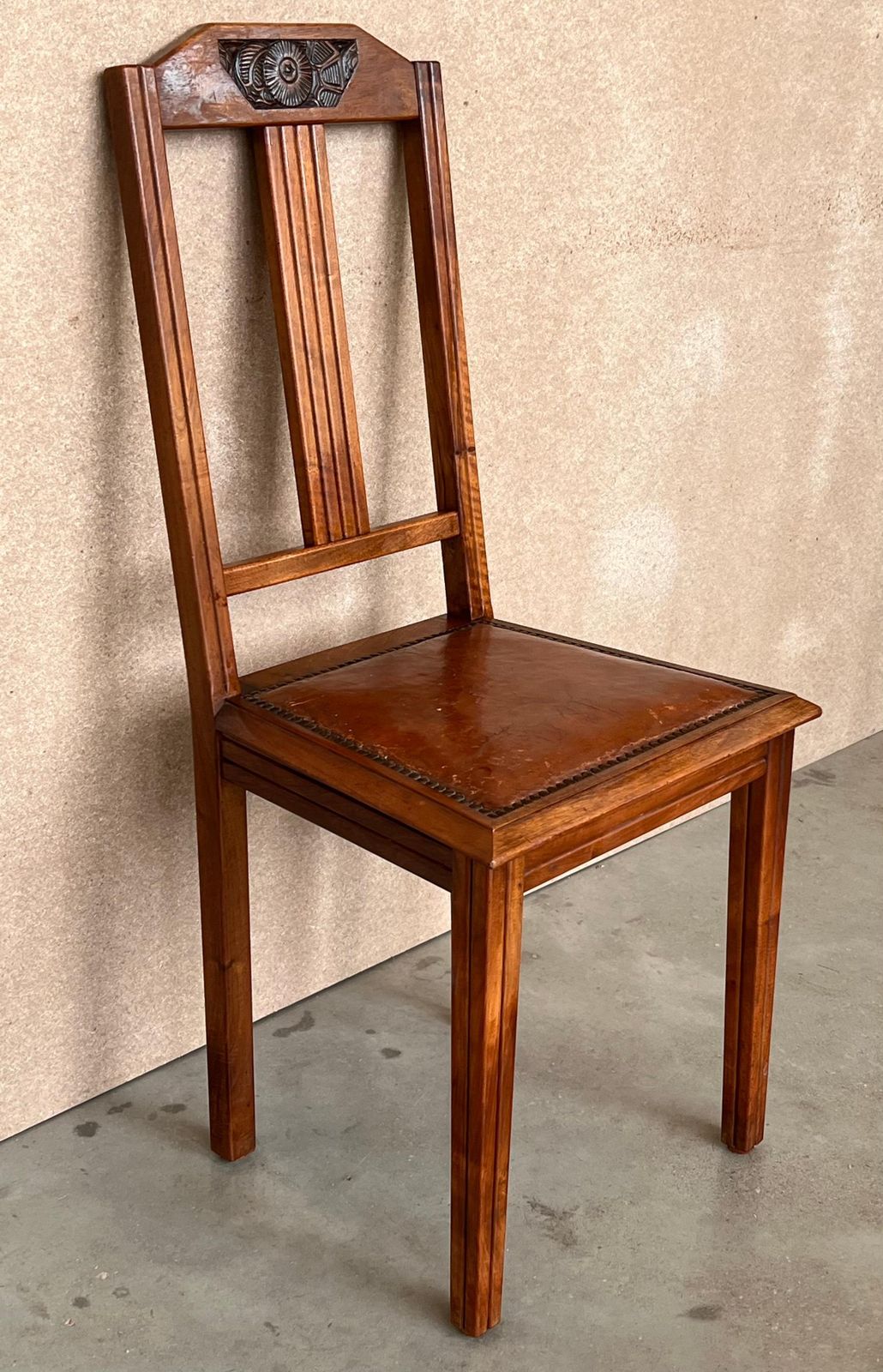 Ensemble de six chaises de salle à manger modernistes Art déco en chêne, dans le style de Charles Dudouyt, années 1930-1940 photo for sale