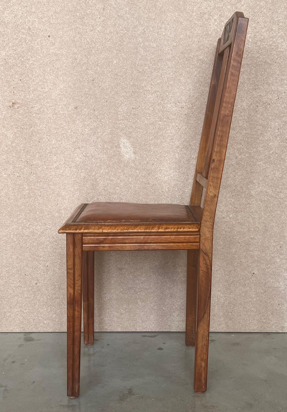 Ensemble de six chaises de salle à manger modernistes Art déco en chêne, dans le style de Charles Dudouyt, années 1930-1940 photo Mobilier