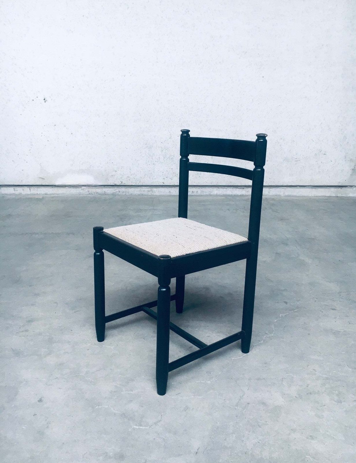 713.0 Set Eetstoelen – Italiaans Design, Ca. Jaren 1960, Mid Century Modern photo