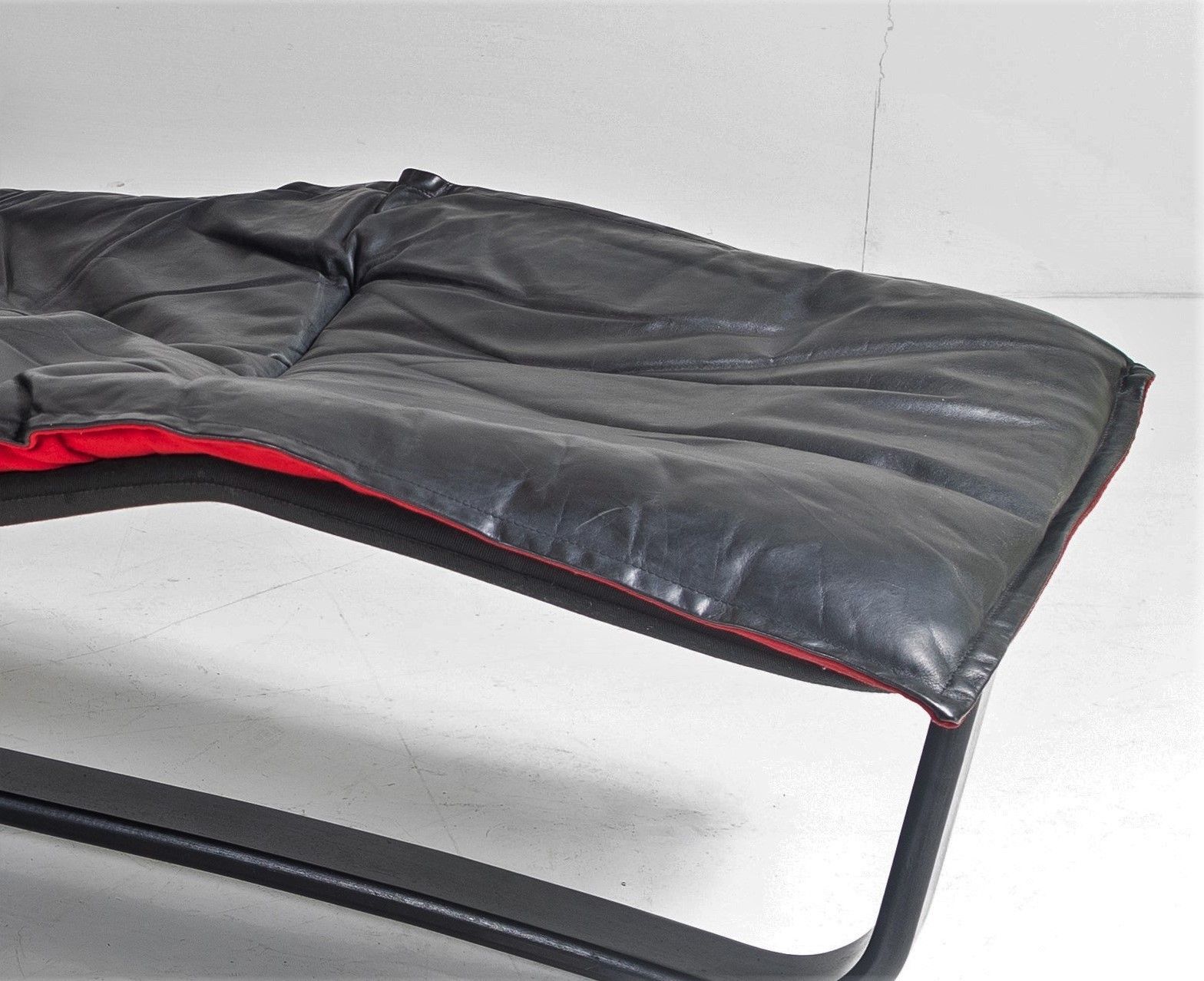 Mid Century 1970s Ingmar Relling Black Leather Reclining Chaise Lounger photo 1250.0