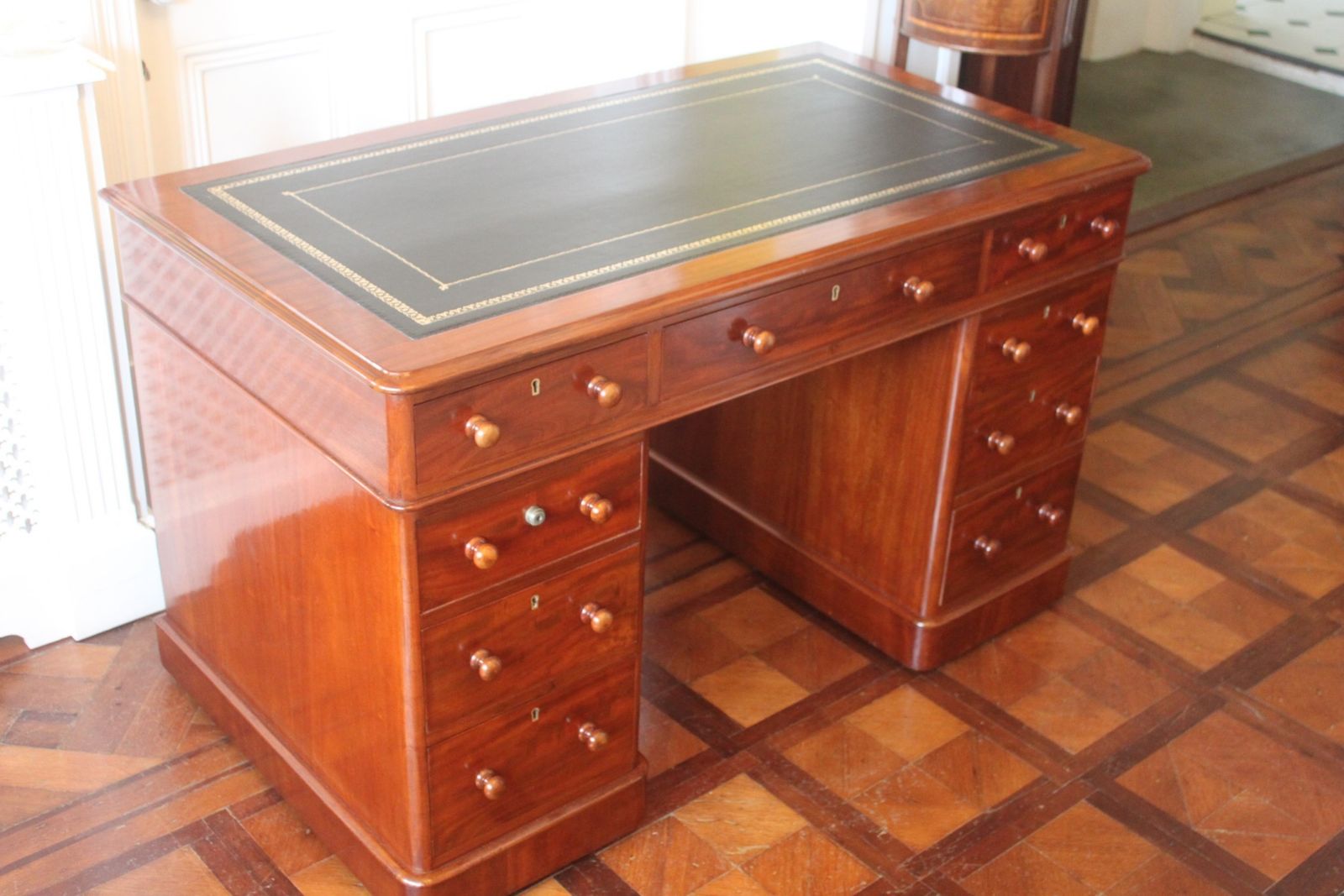 Victorian Mahogany Pedestal Desk By Edwards & Roberts photo for sale