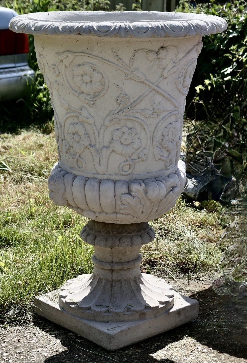 Very Large Classical Tudor Rose Garden Planter
