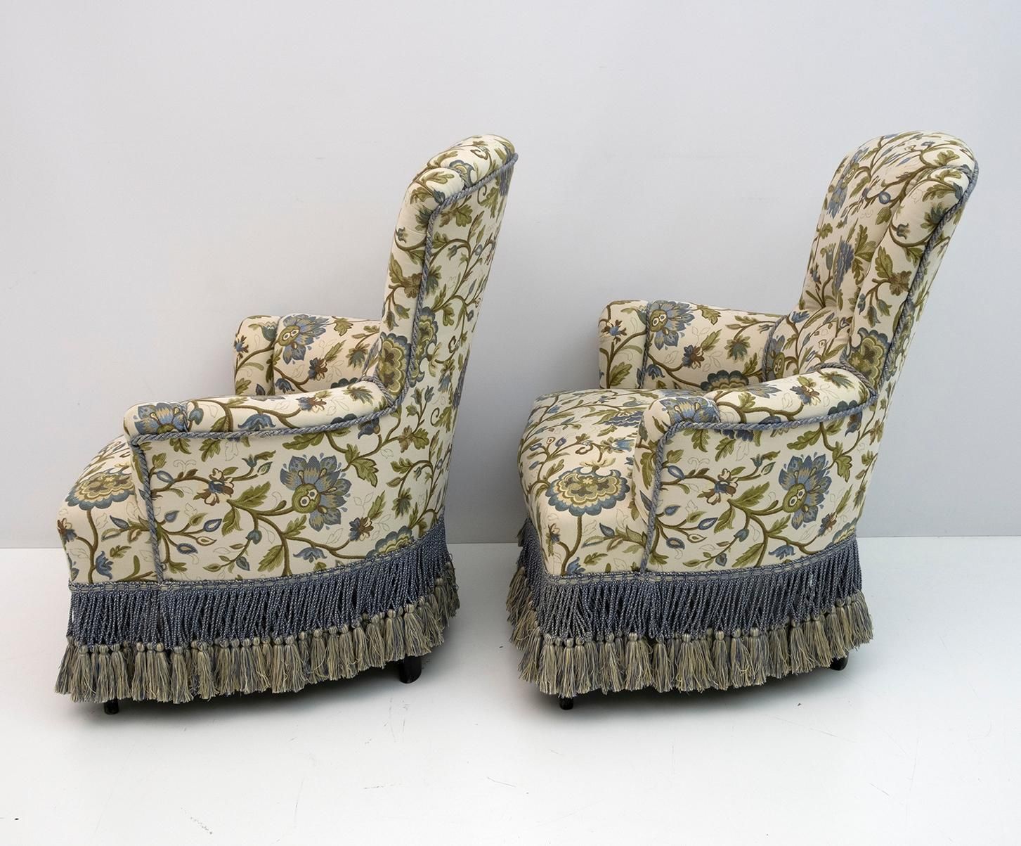 photo vinterior Rare 19th Century Napoleon III Brocade Sofa And Two Armchairs
