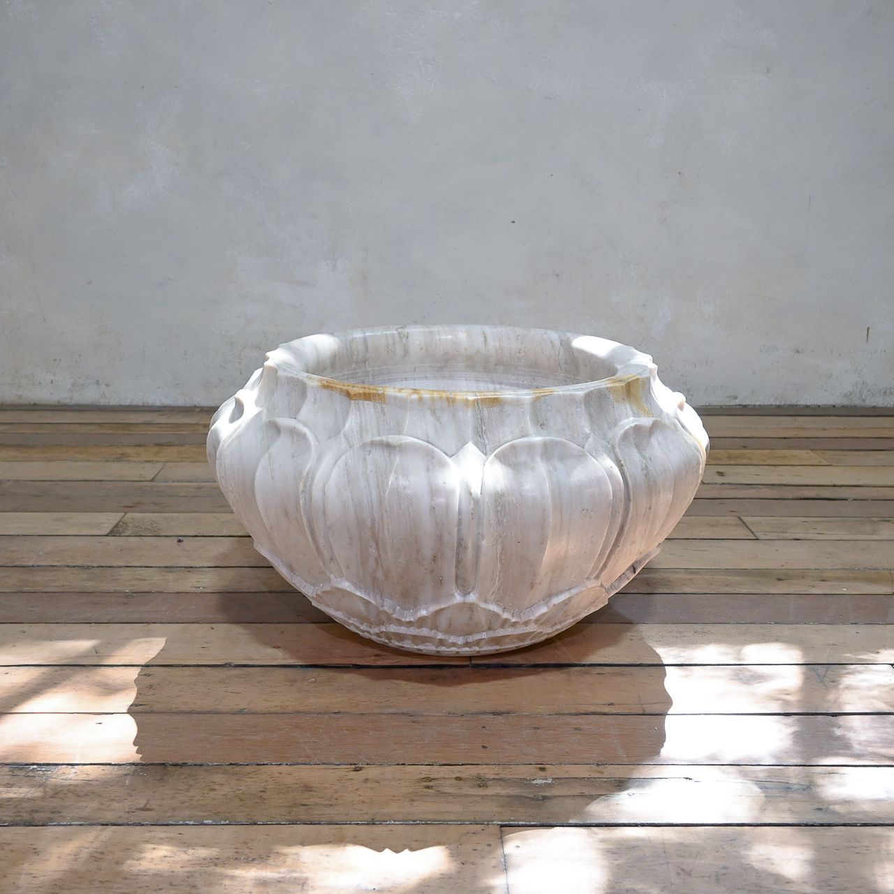 A Very Large 20th Century Carved Marble Jardiniere Planter