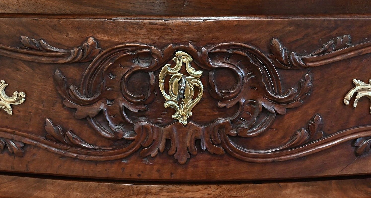 Nîmes Walnut Chest Of Drawers, Louis XV Period, 18th Century photo vinterior