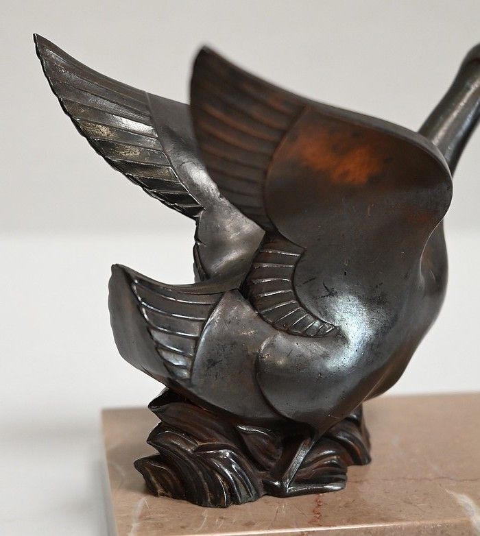 photo for sale Pair Of Bookends, Swans In Patinated Metal On Marble   1930/1940