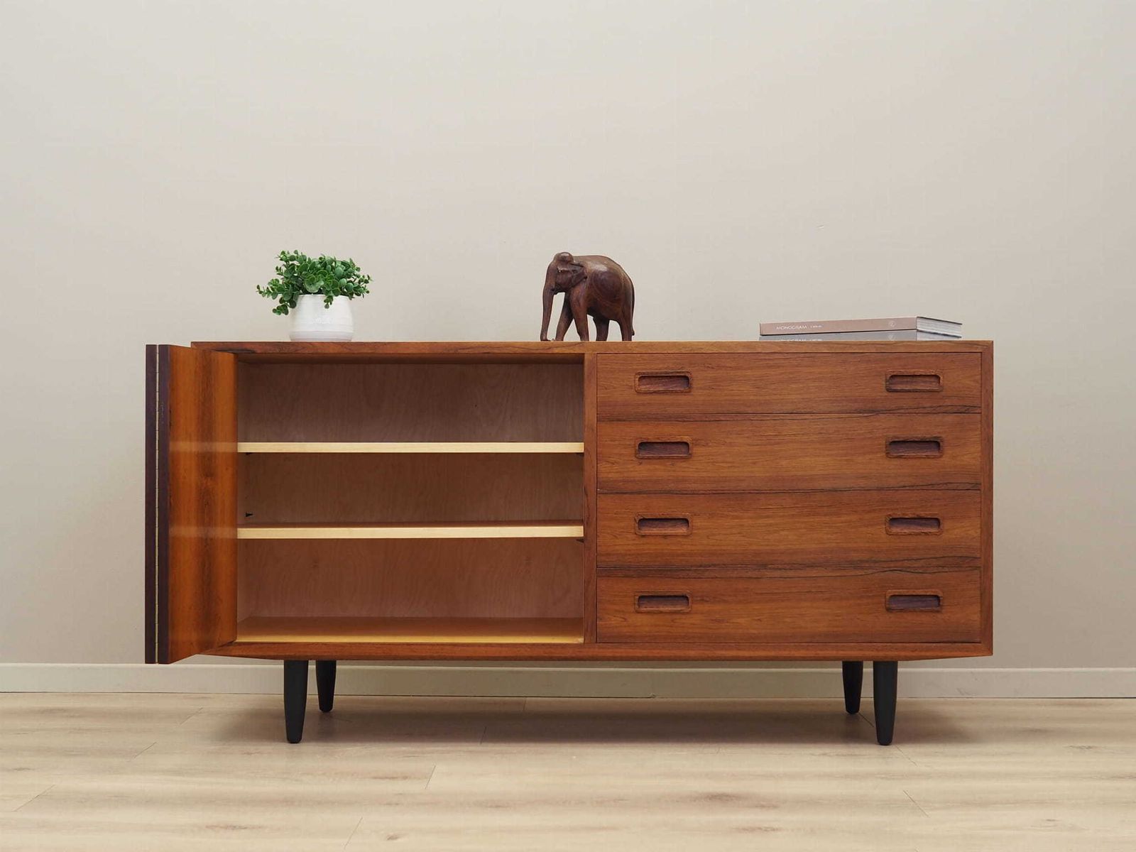 Vintage Dresser, Danish Design, 1970s, Designer: Carlo Jensen, Production: Hundevad photo for sale