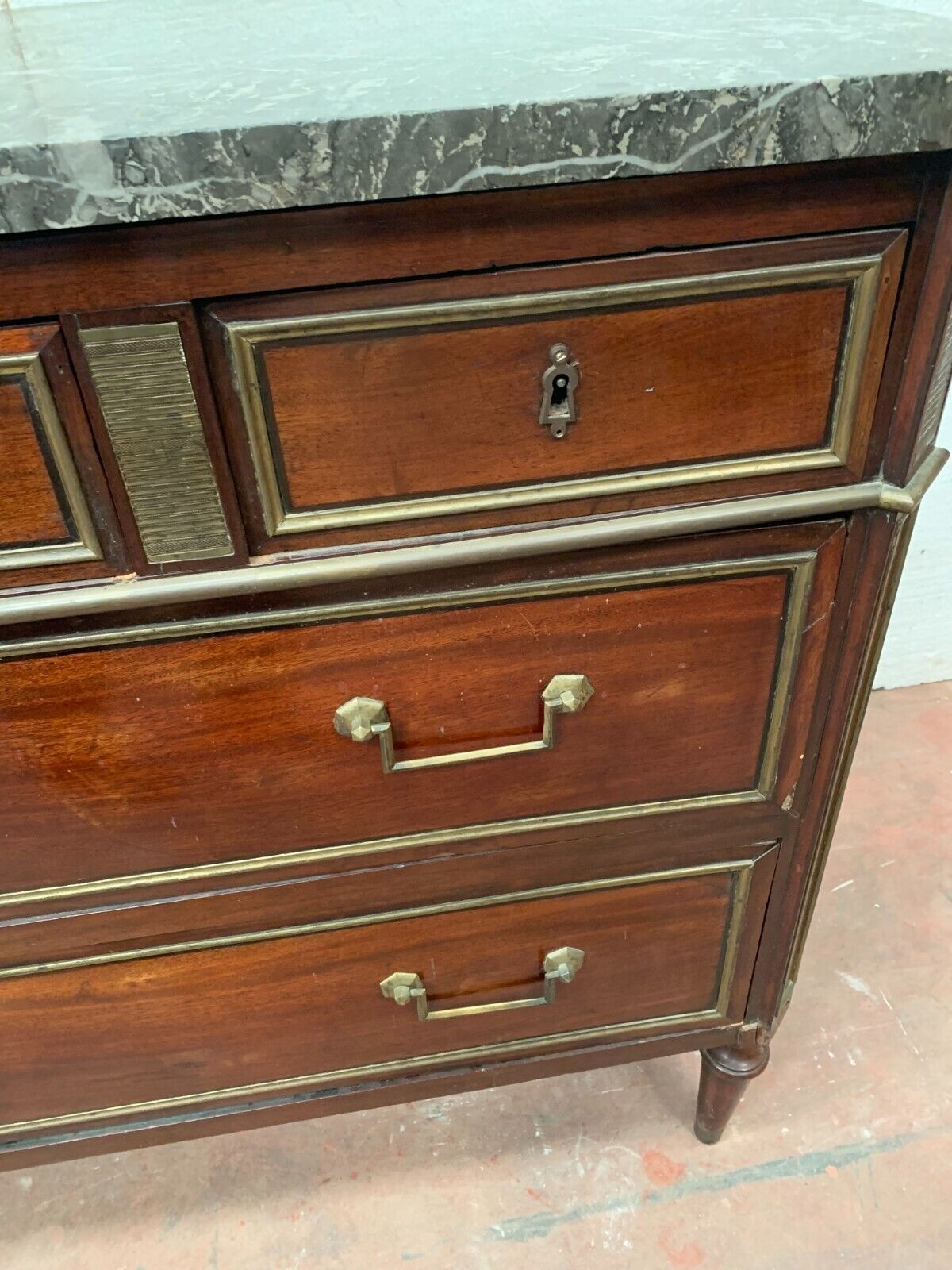 Mahogany Lois XVI Style Chest Of Drawers Gray Veined Marble Top 19th Century photo 1840.08