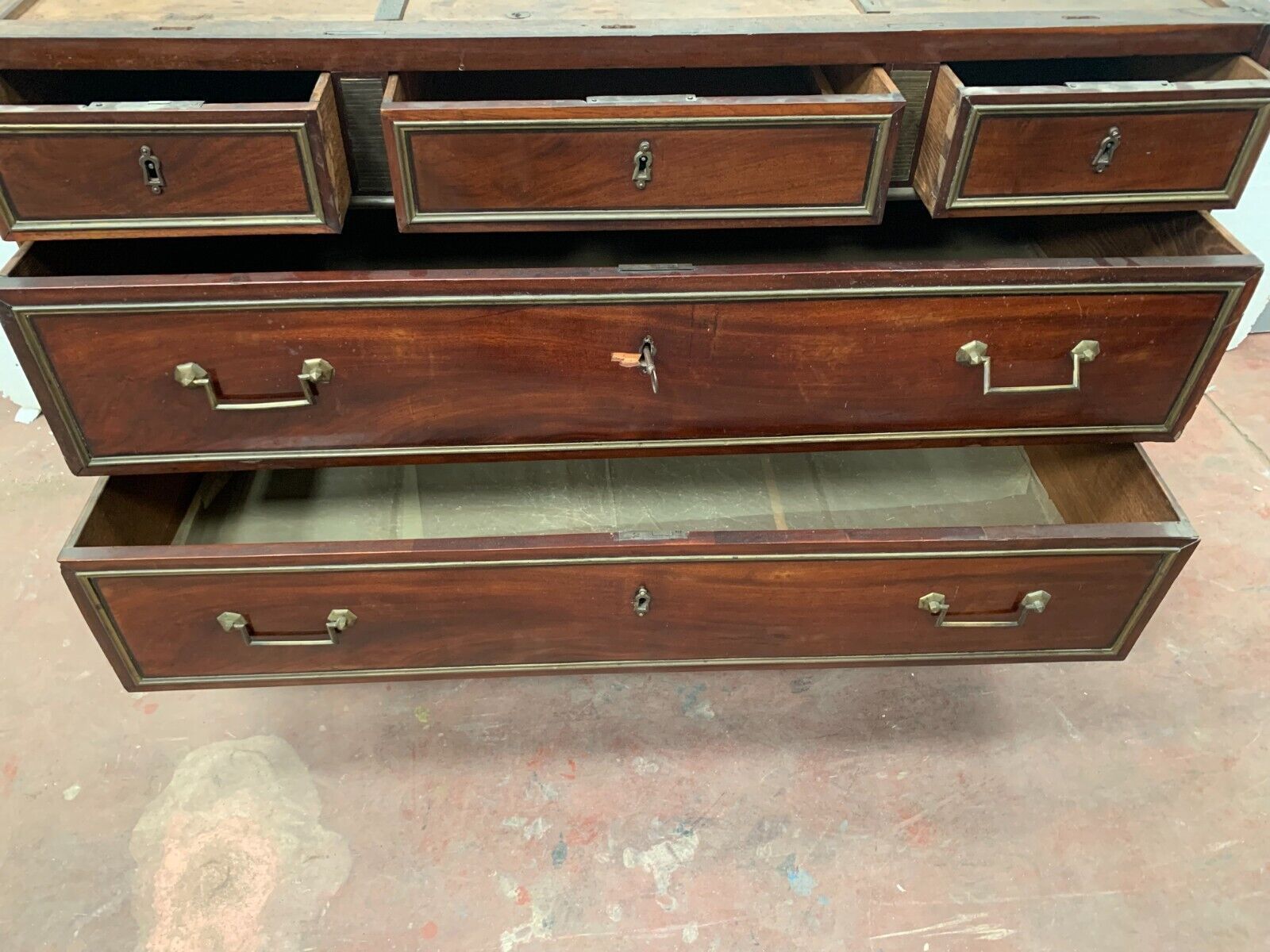 photo furniture Mahogany Lois XVI Style Chest Of Drawers Gray Veined Marble Top 19th Century
