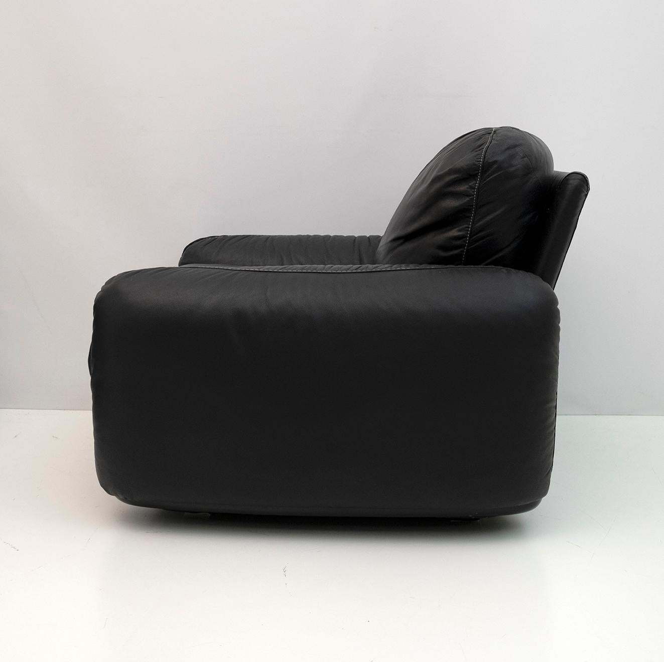 photo furniture Pair Of Piumotto Italian Leather Armchairs By Arrigo Arrighi For Busnelli, 1970s