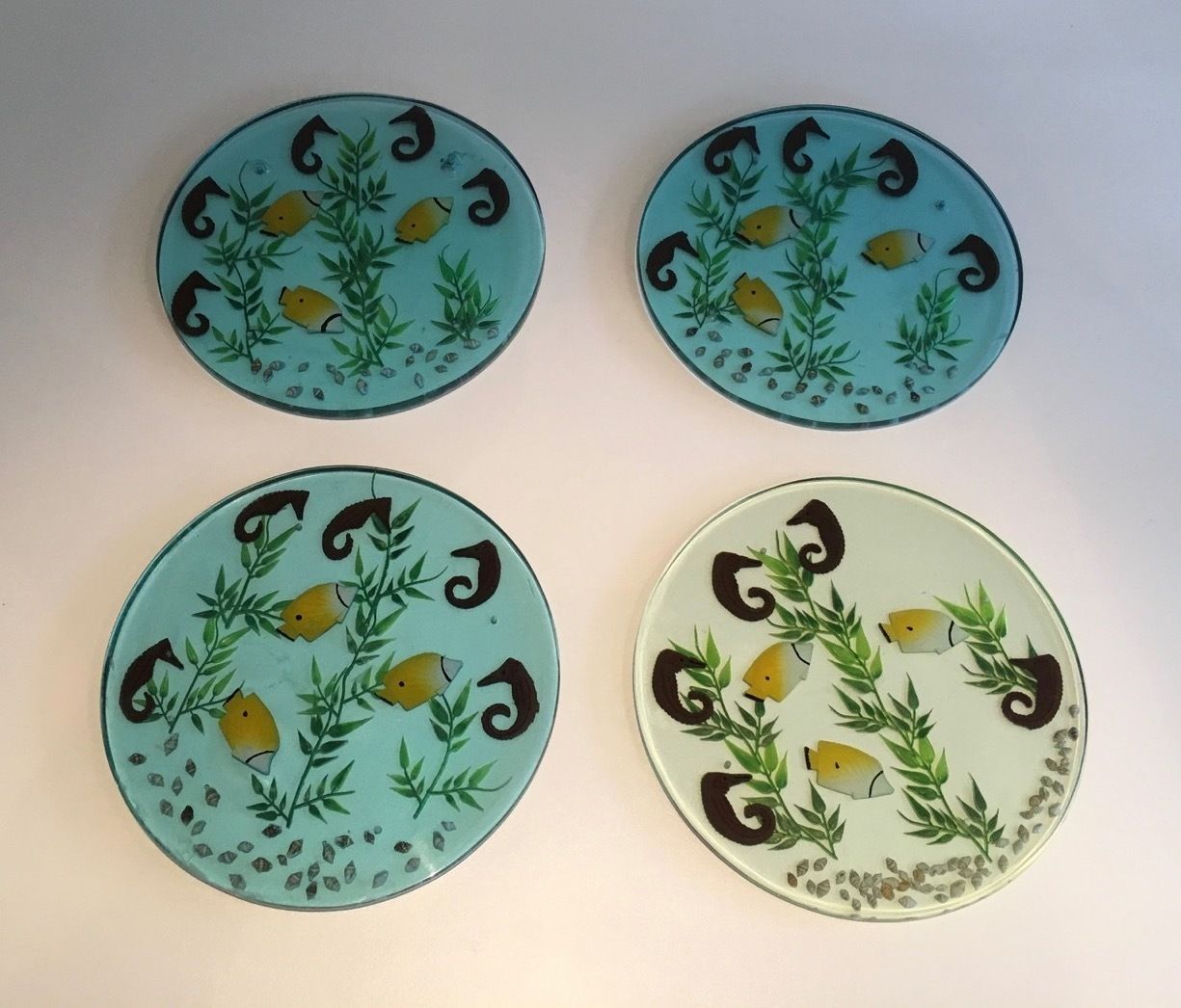 Suite Of 4 Resin Trays, Encrusted With Seahorses, Fish, Seaweed And Shells photo for sale
