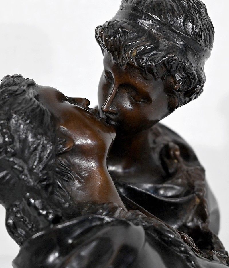 Art Bronze "The Kiss Given" After Ja. Houdon – Late 19th Century photo