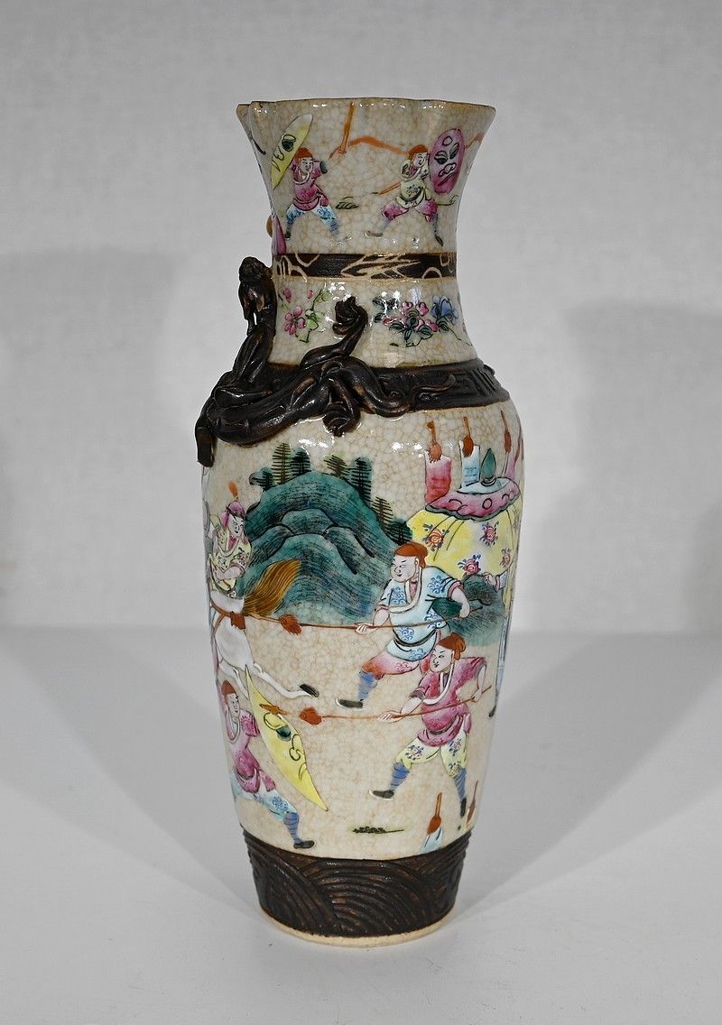 Nanjing Porcelain Vase, China, Late 19th Century photo Home Decor