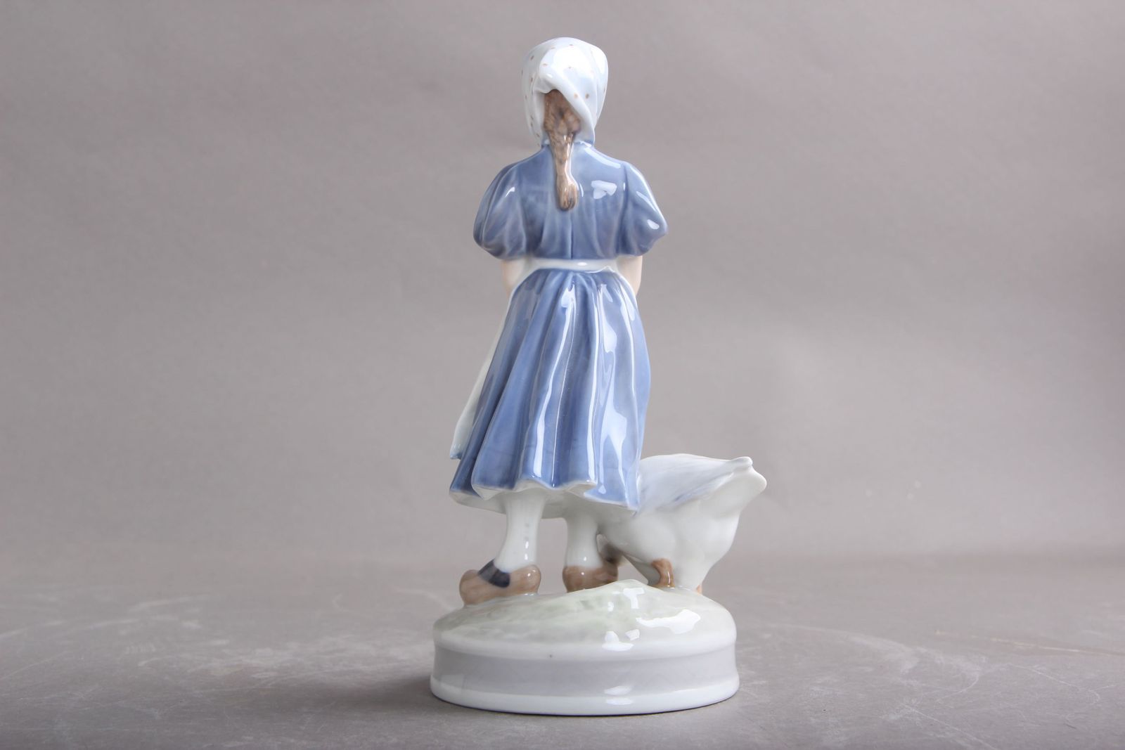Goose Girl Model 527 From Royal Copenhagen, Design By Christian Thomasen, 1967 Danish Design photo vinterior