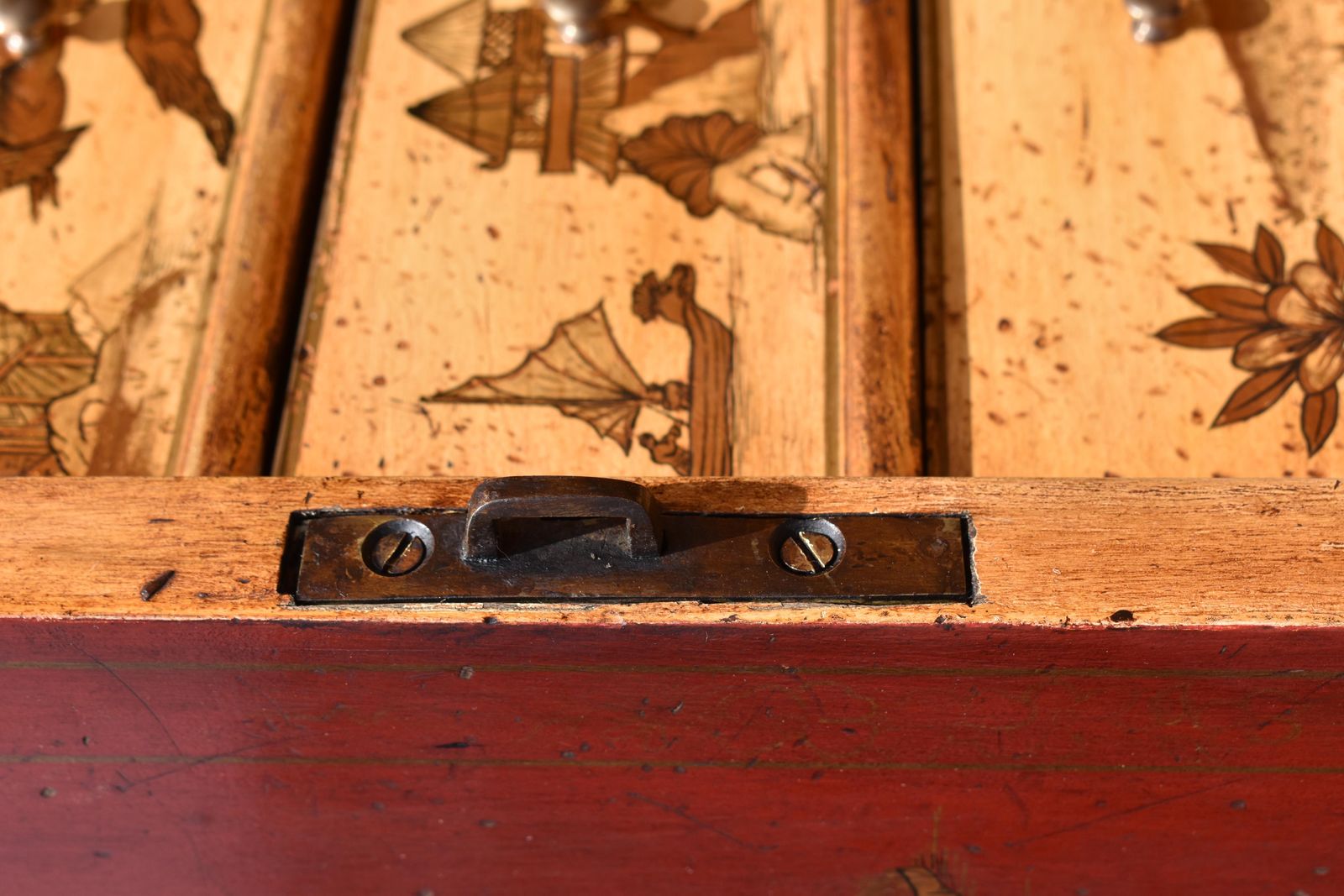photo buy 18th Century Lacquer And Gilt Chinoiserie Bureau Bookcase