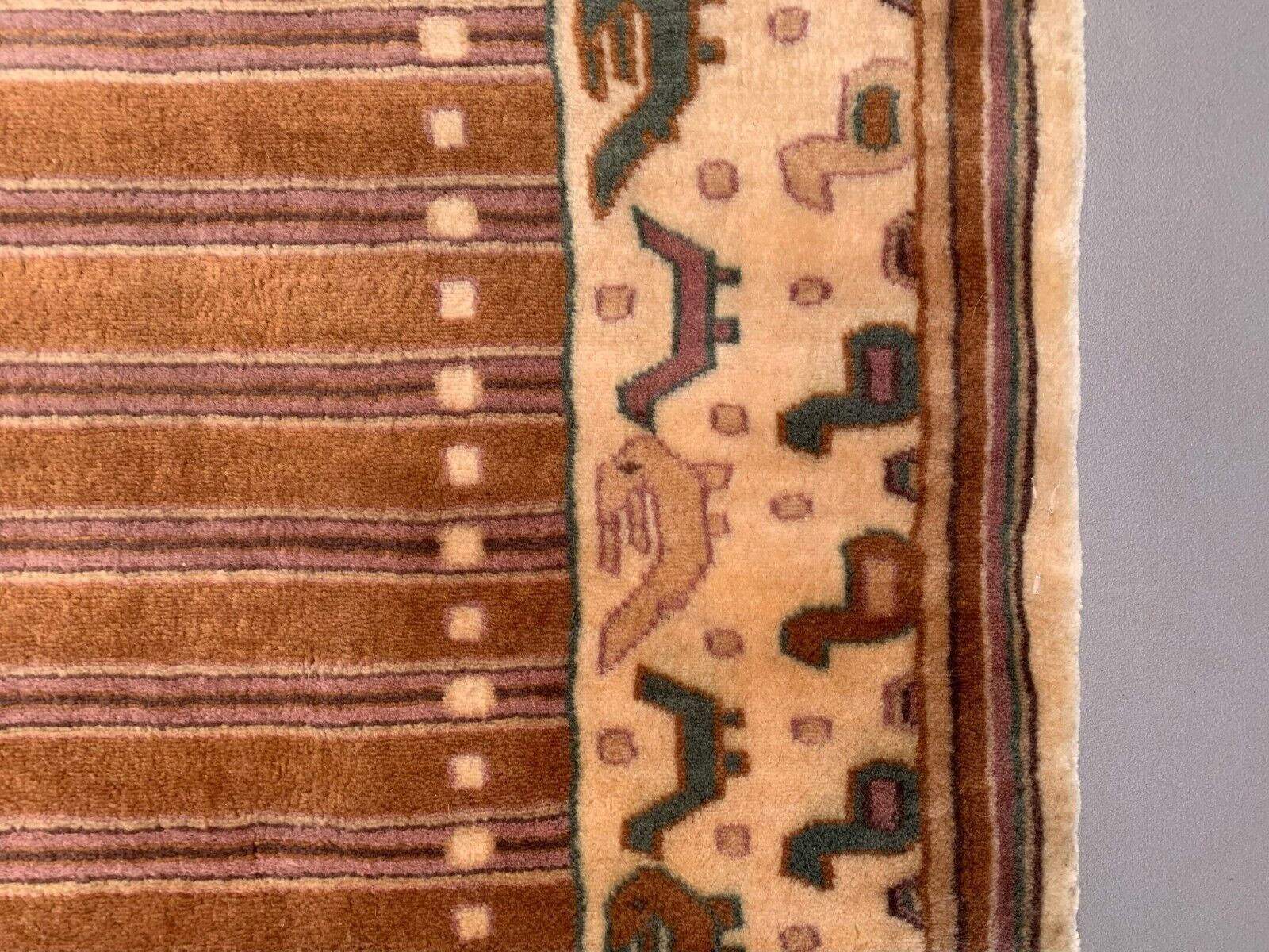 Fine Vintage Pakistani Rug, 200x125 Cm Turkoman Bokhara Beige Medium photo vinterior