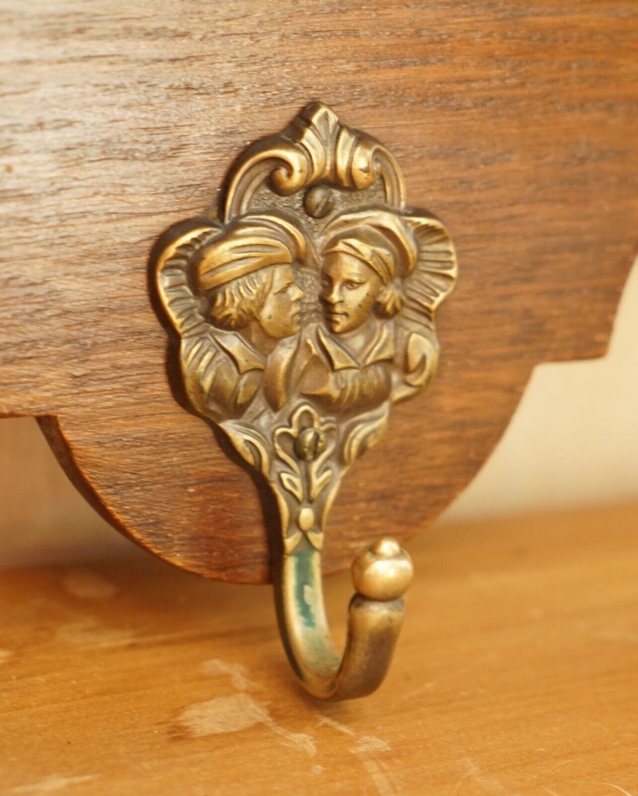 Furniture Lovely Dutch Heavily Carved Oak Coat Hat Scarf Wall Rack Hanger Romantic Hooks photo