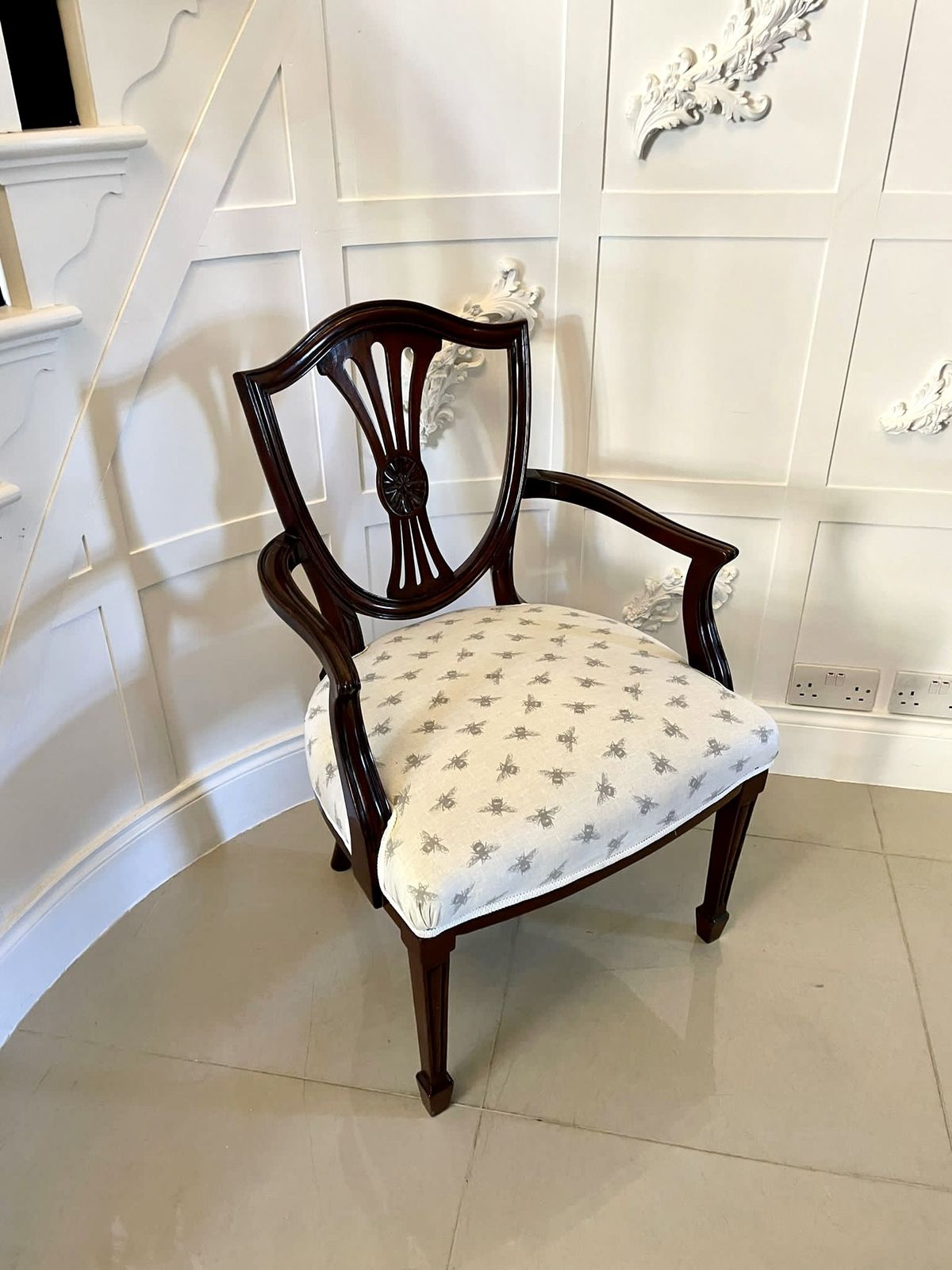 Antique Hepplewhite Style Mahogany Armchair