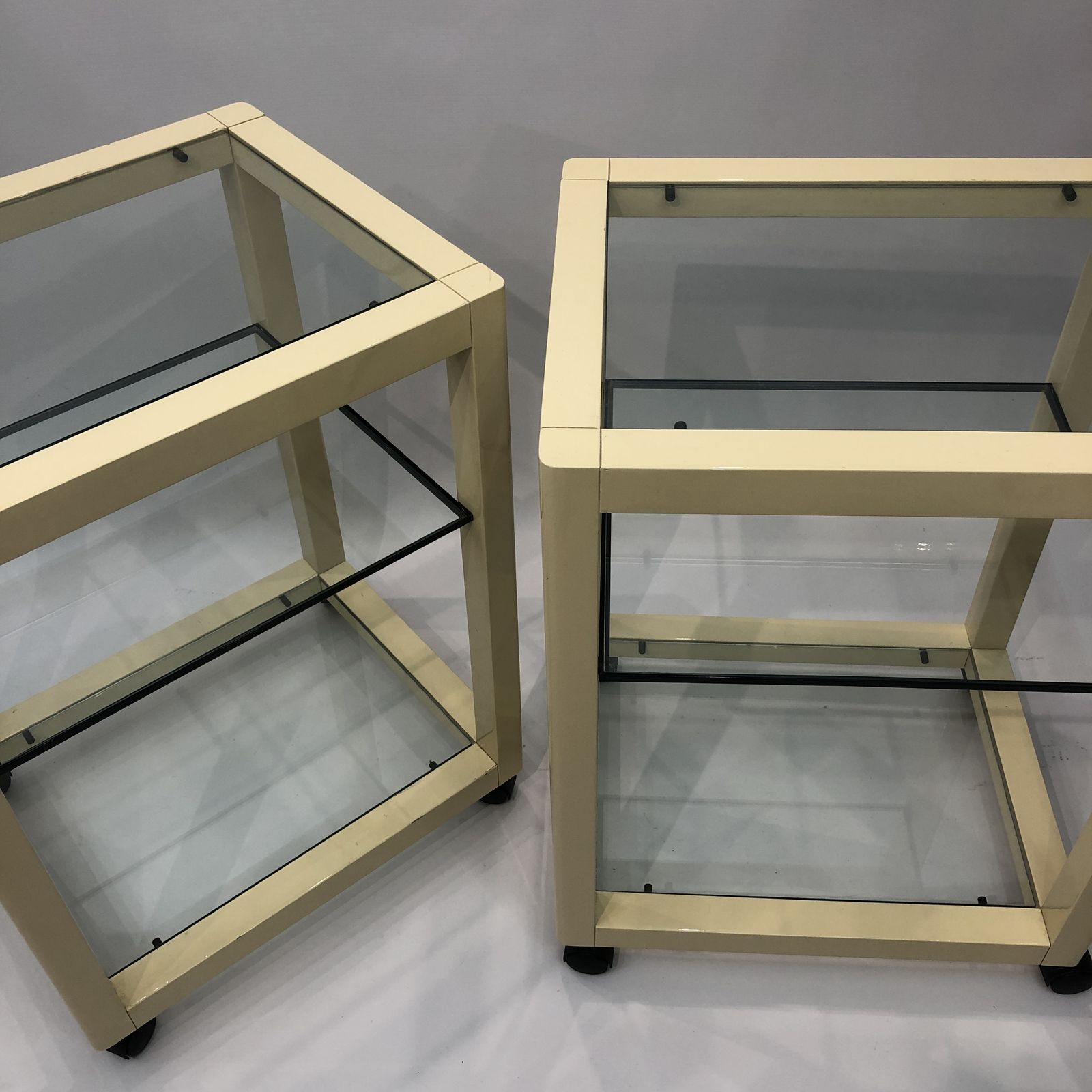 Furniture Pair Of Cream Lacquered Side Tables Wheels 1970s Hollywood Regency Modernism photo