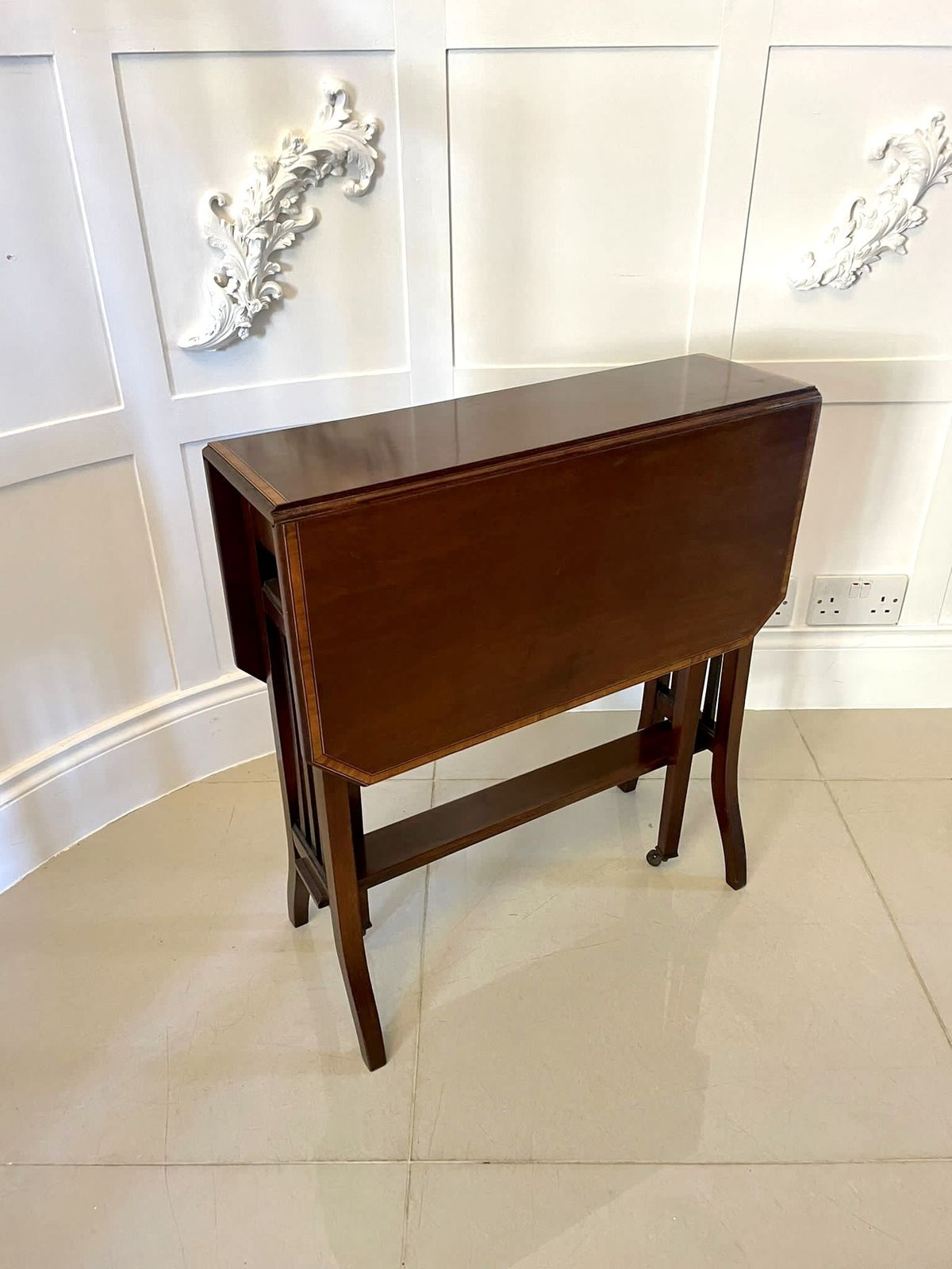 Antique Quality Inlaid Mahogany Sutherland Table