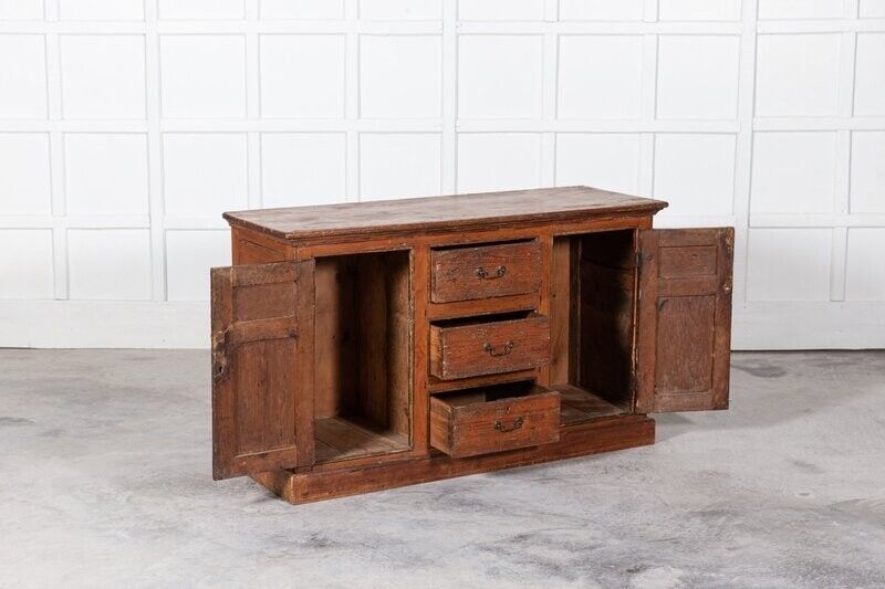 photo vinterior English Georgian Pine Country House Dresser Base