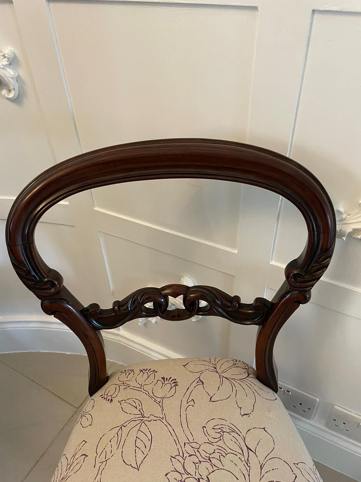 Fine Quality Set Of 6 Antique Mahogany Dining Chairs photo 3995.0