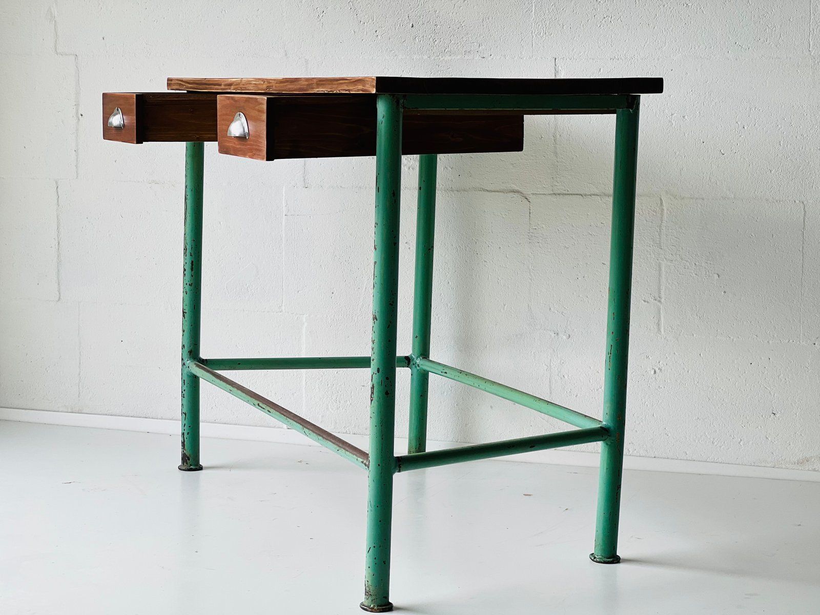 302.0 Vintage Industriële Consoletafel Met Lades photo