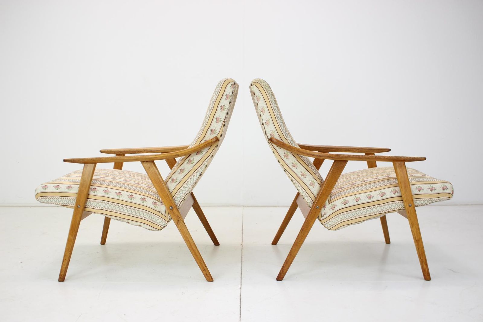 1960s Pair Of Midcentury Armchairs, Czechoslovakia photo 638.0